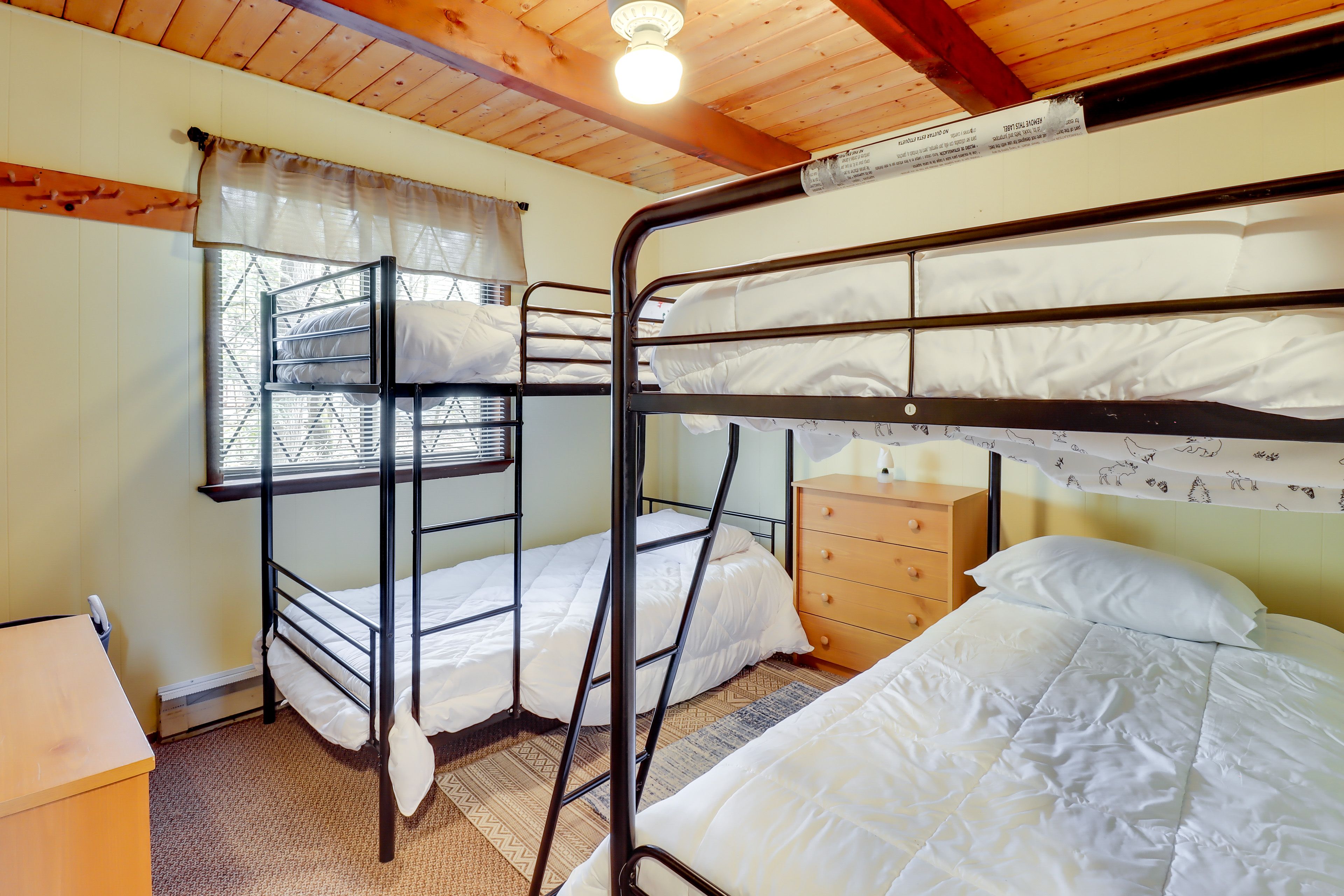 Bedroom 2 | 2 Twin Bunk Beds | 1st Floor