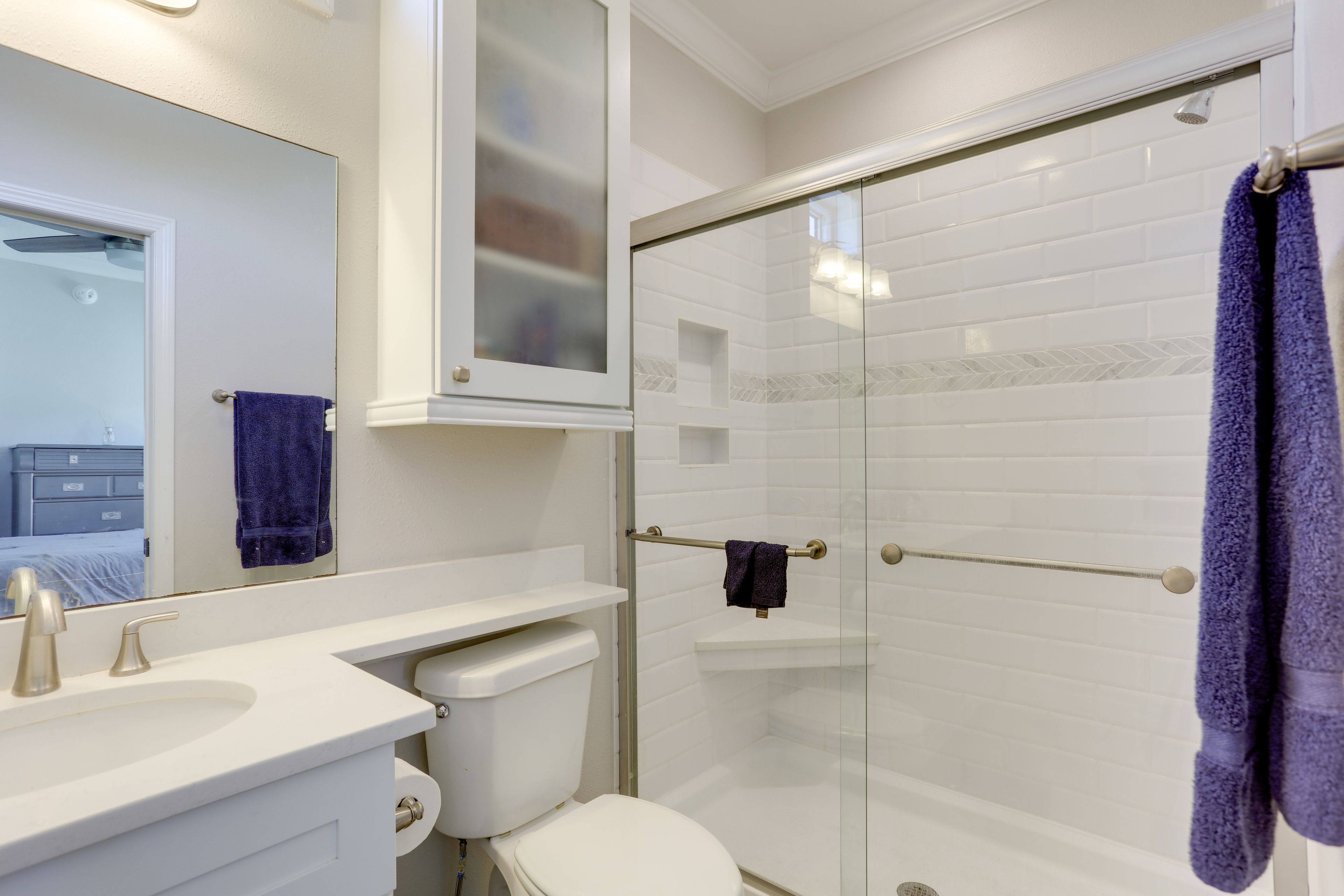 En-Suite Bathroom | Towels & Complimentary Toiletries