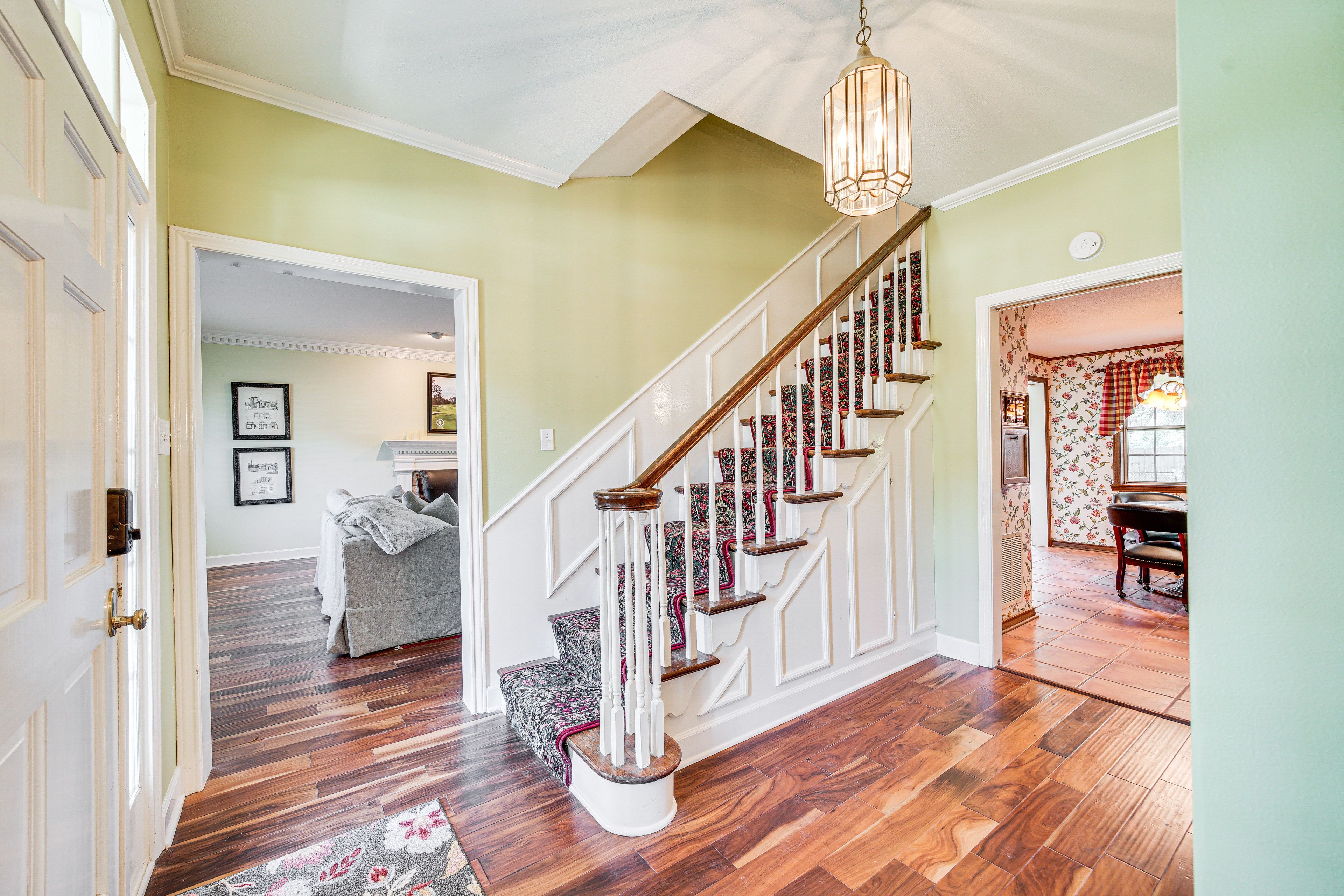Stairs | 1st Floor