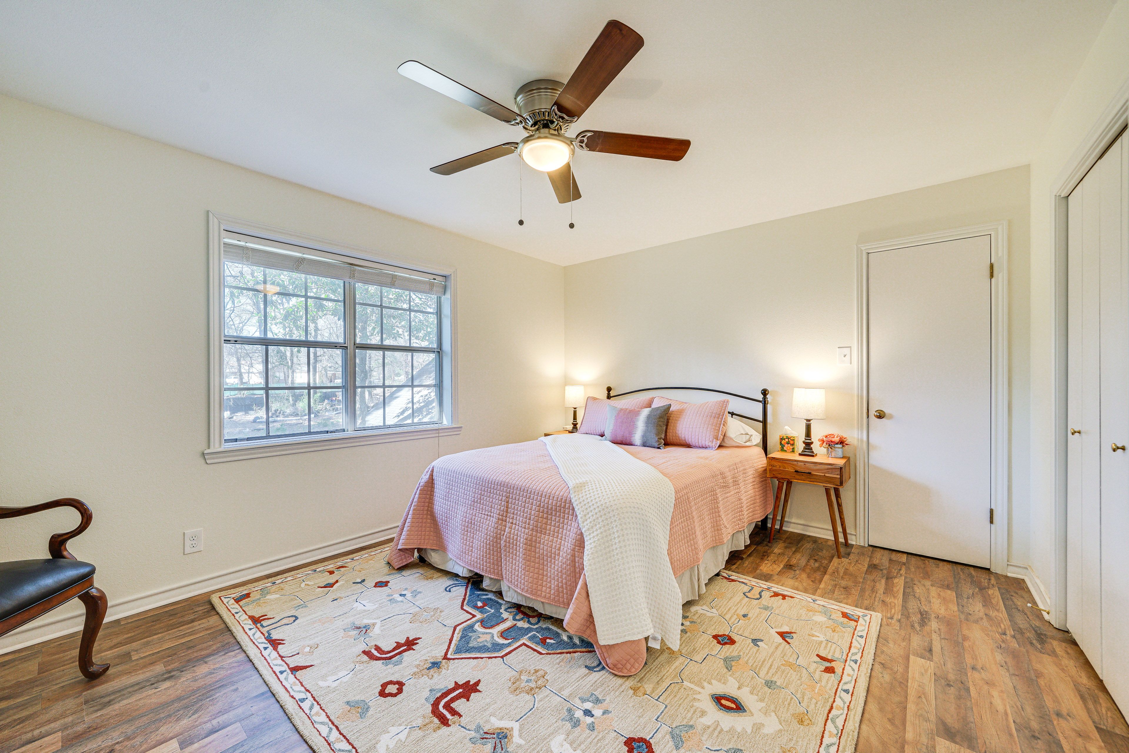 Bedroom 6 | Queen Bed | 2nd Floor