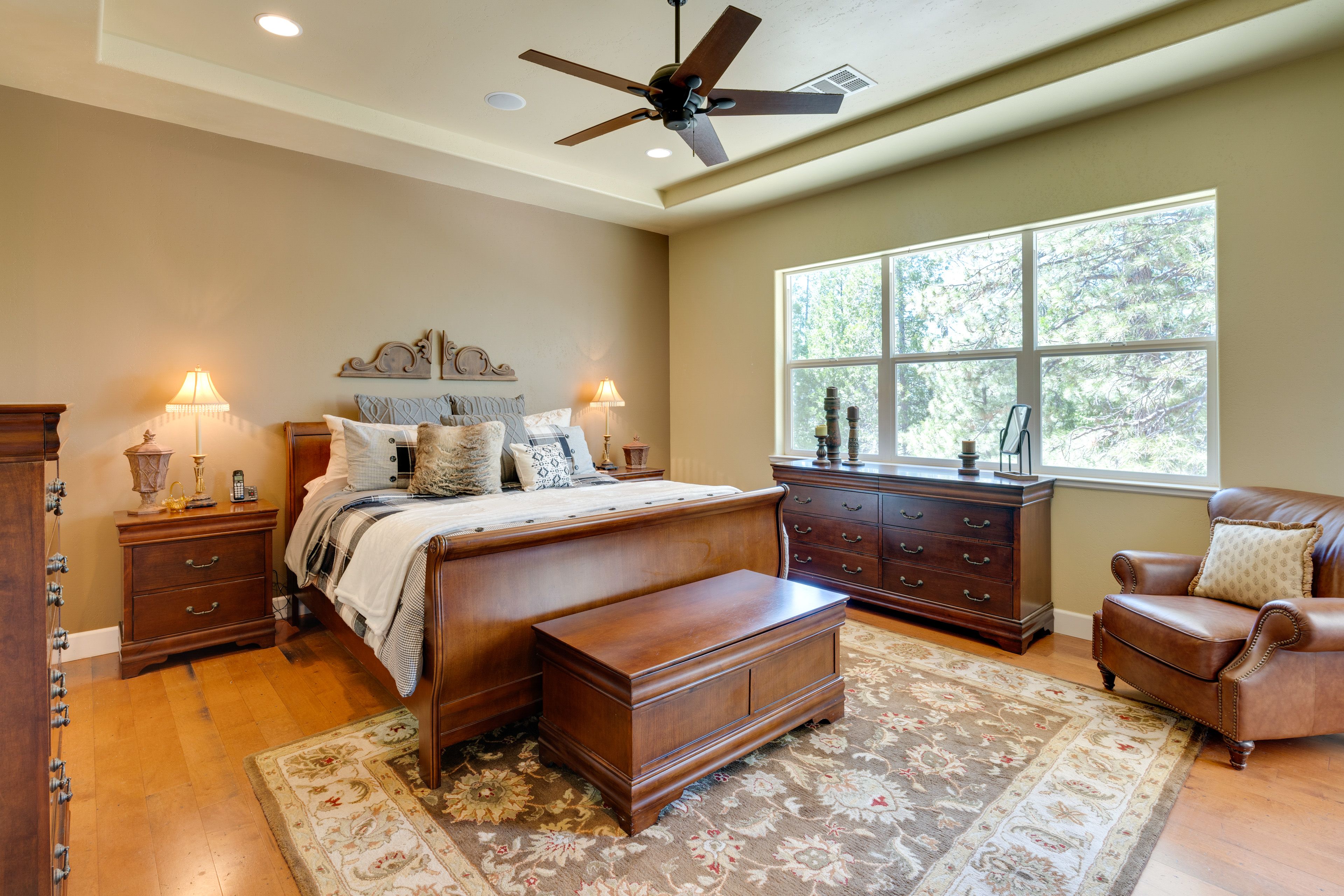 Bedroom Suite | California King Bed | Linens Provided