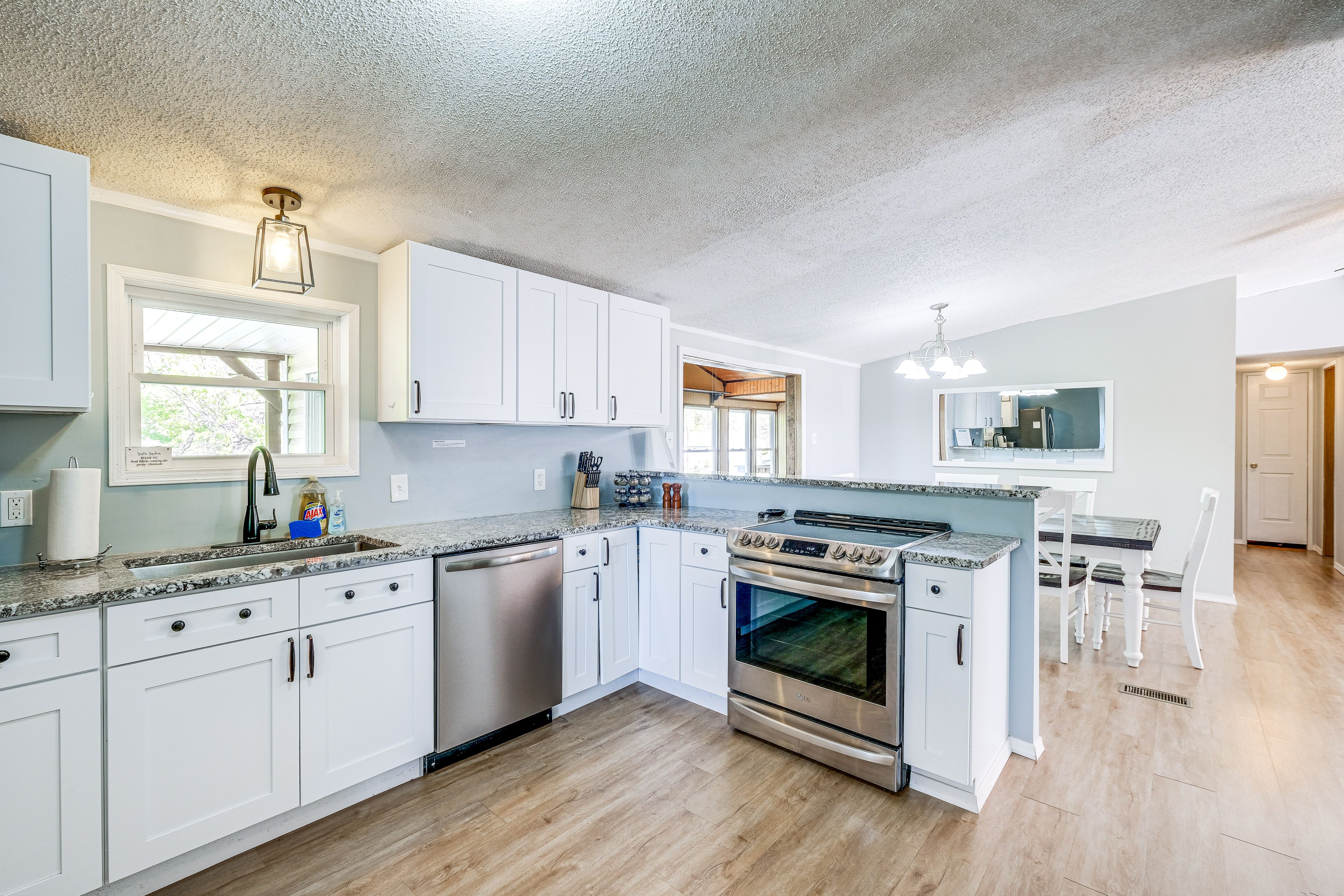 Kitchen | 2nd Floor