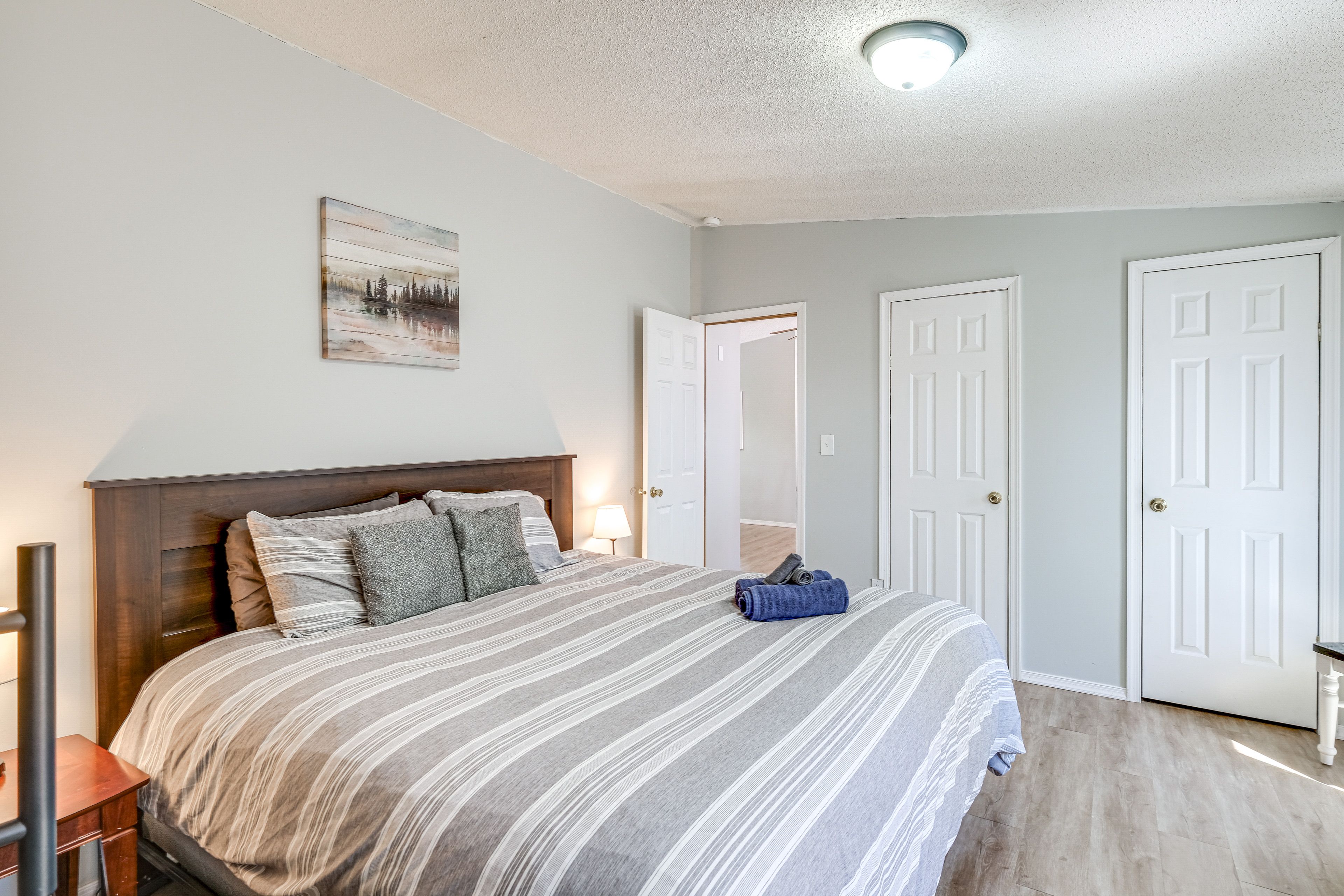 Bedroom 1 | 2nd Floor | King Bed | En-Suite Bathroom