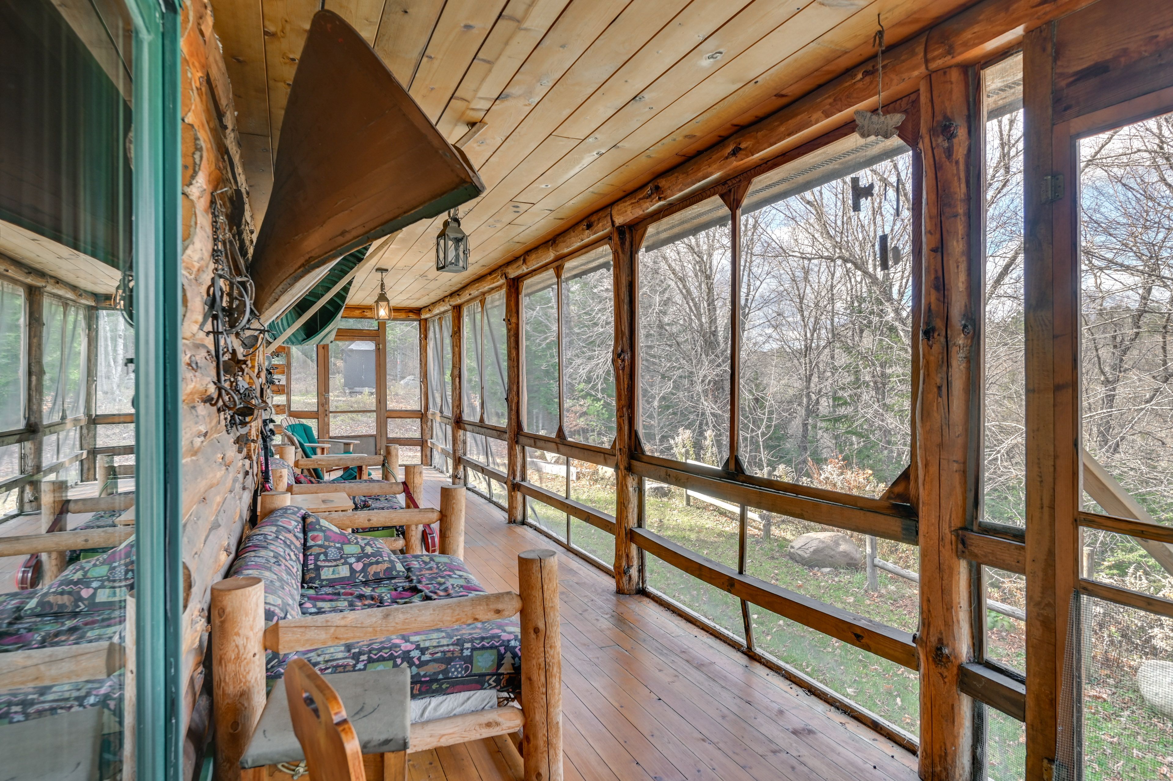 Screened-In Porch