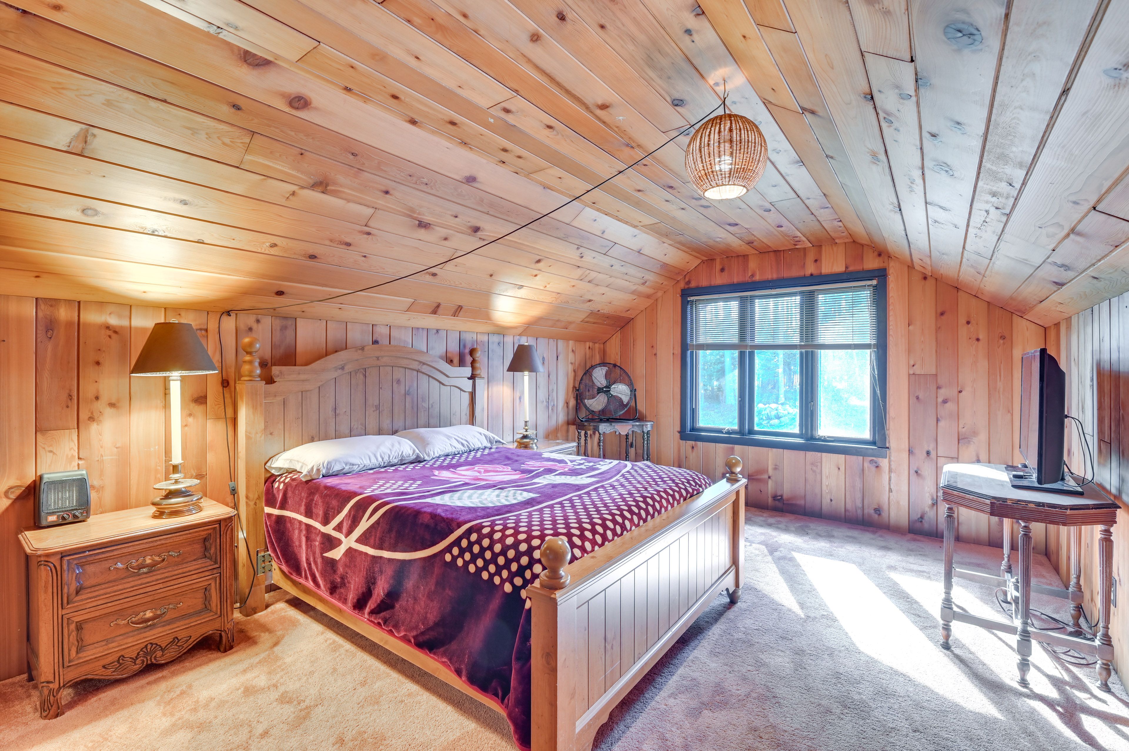 Bedroom 3 | Full Bed | 2nd Floor