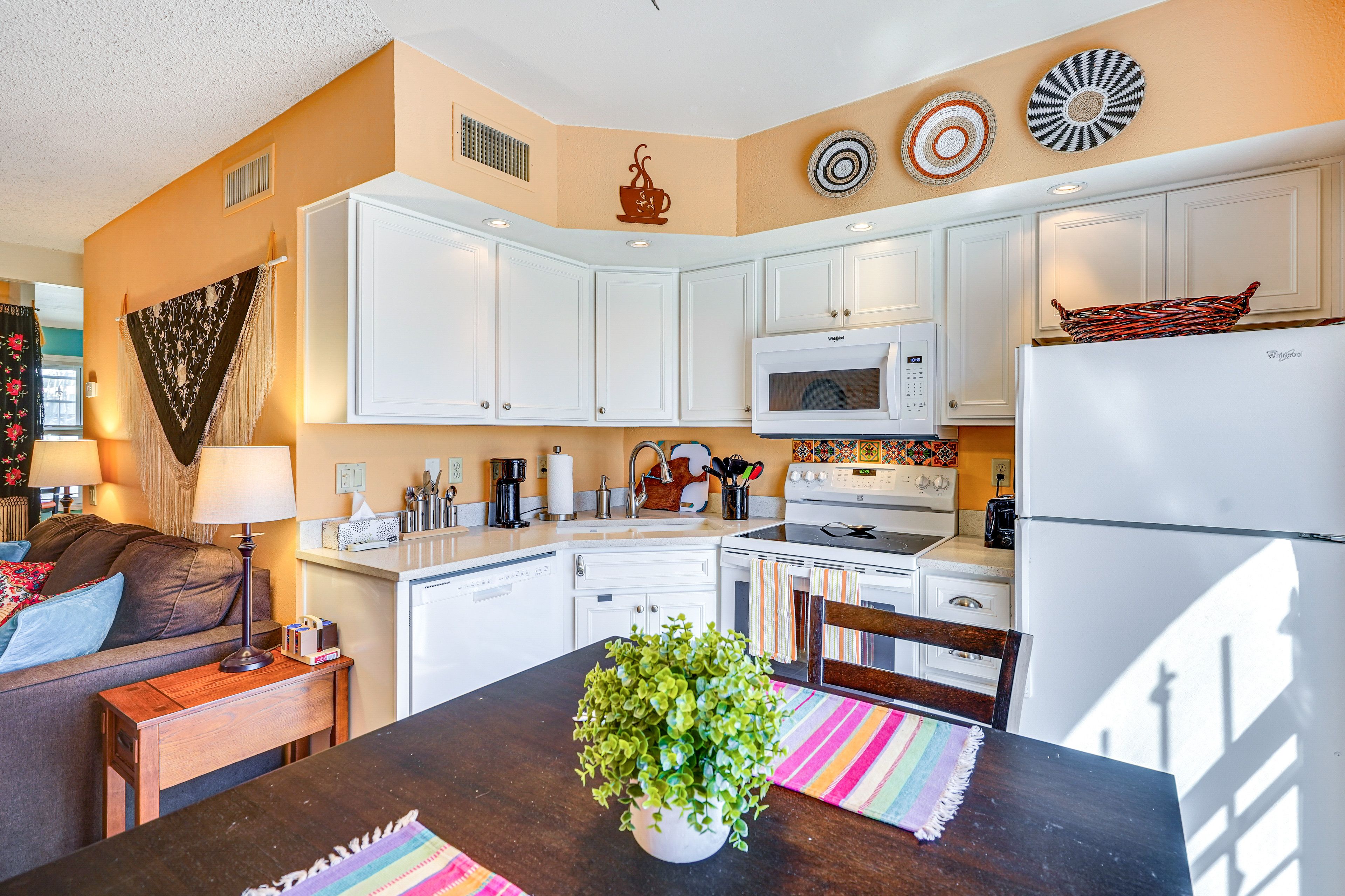 Kitchen | Dishwasher