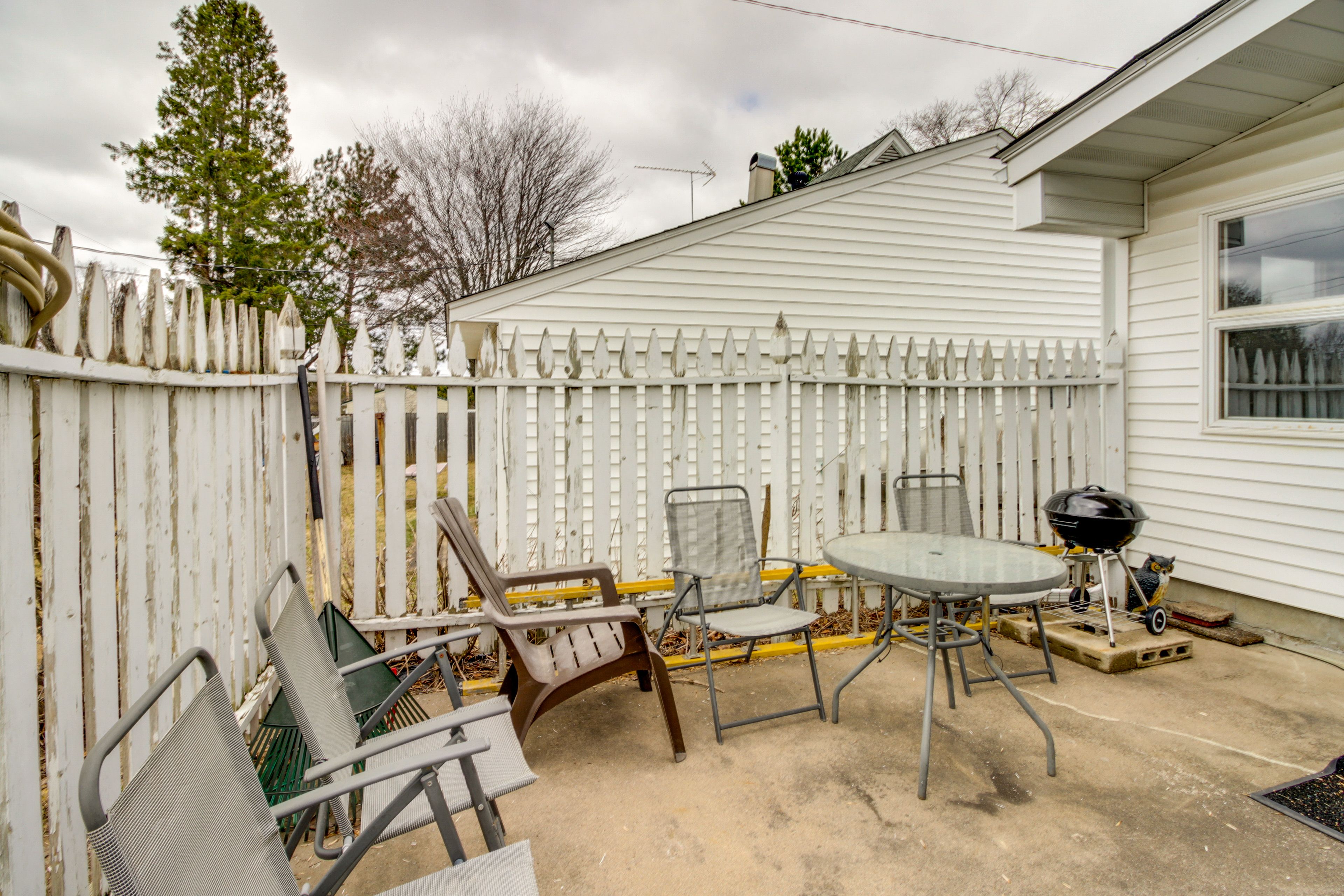 Patio | Lounge Seating | Charcoal Grill