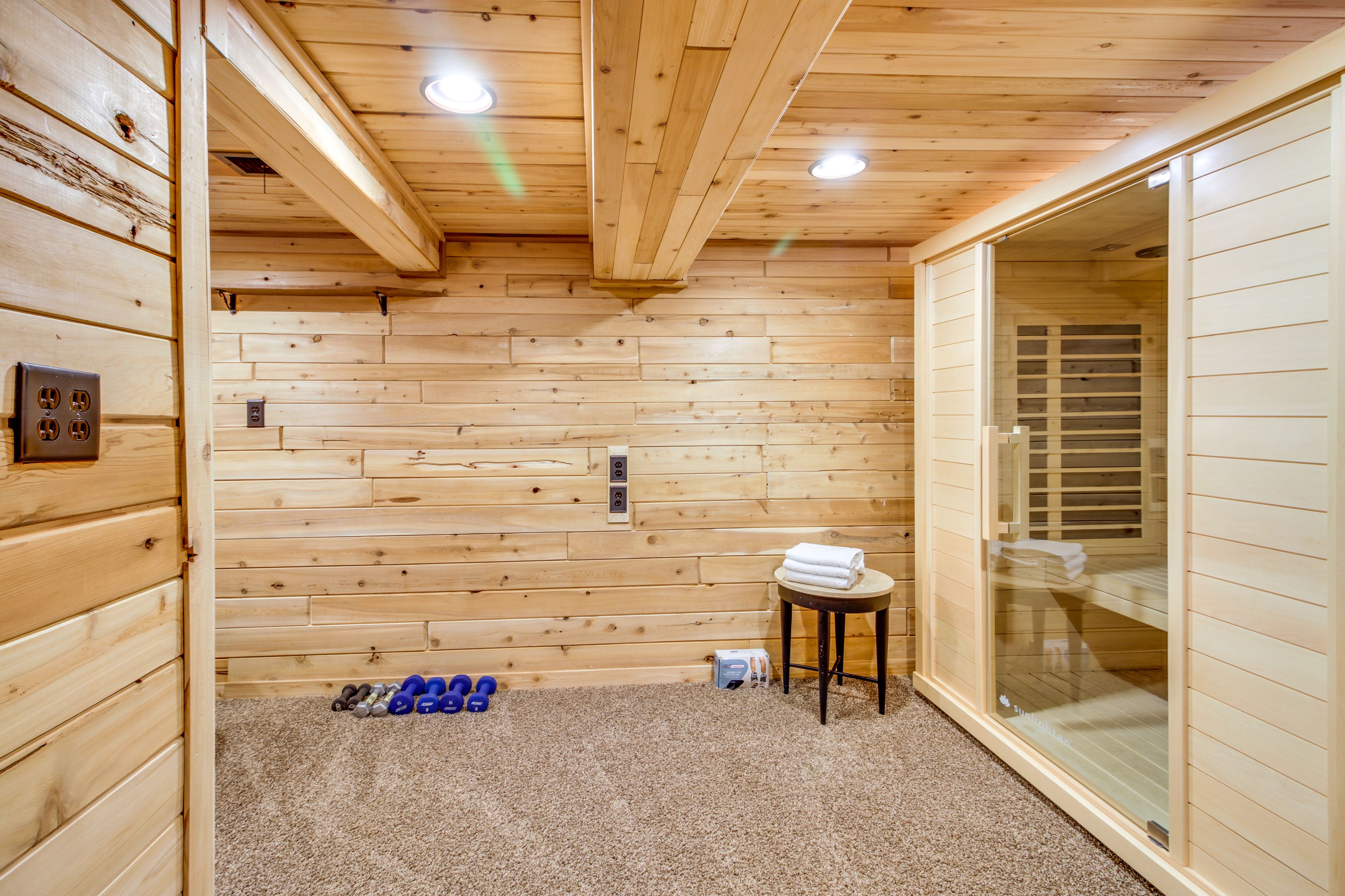 Private Sauna | Office | Central A/C | Free WiFi