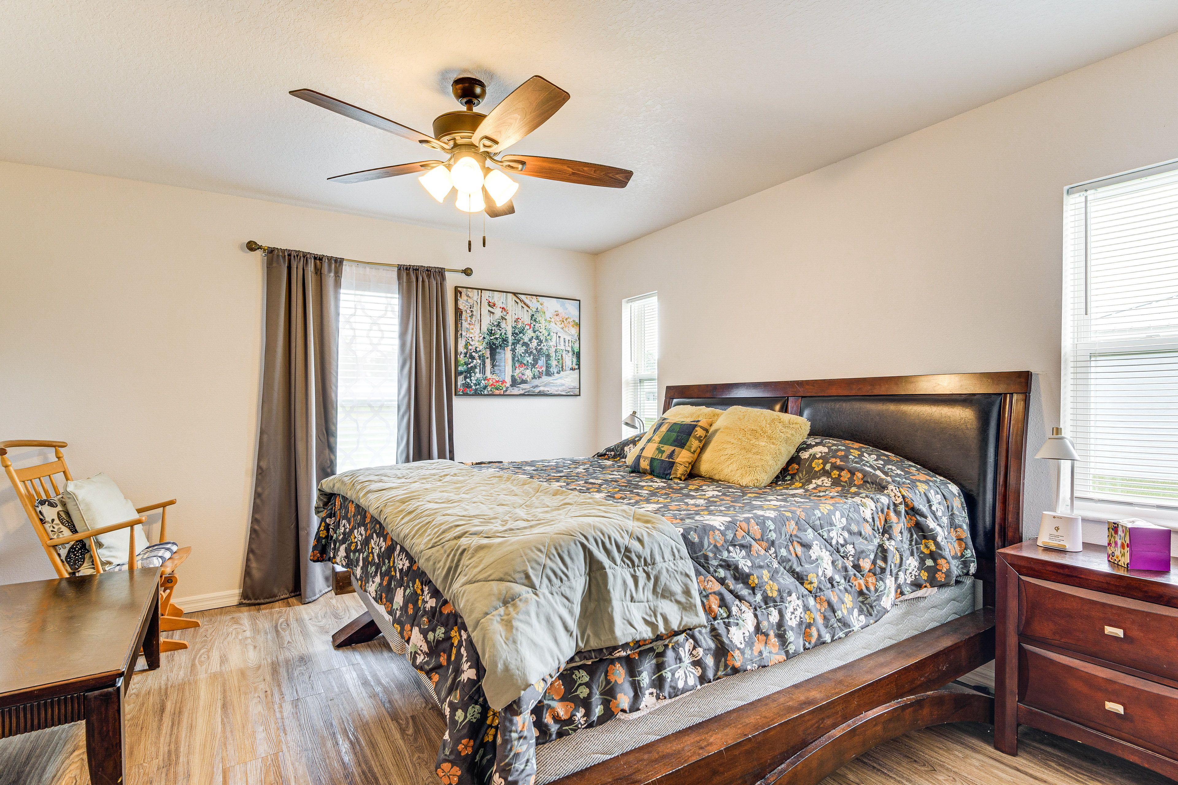 Bedroom 1 | King Bed | Linens Provided | En-Suite Bathroom