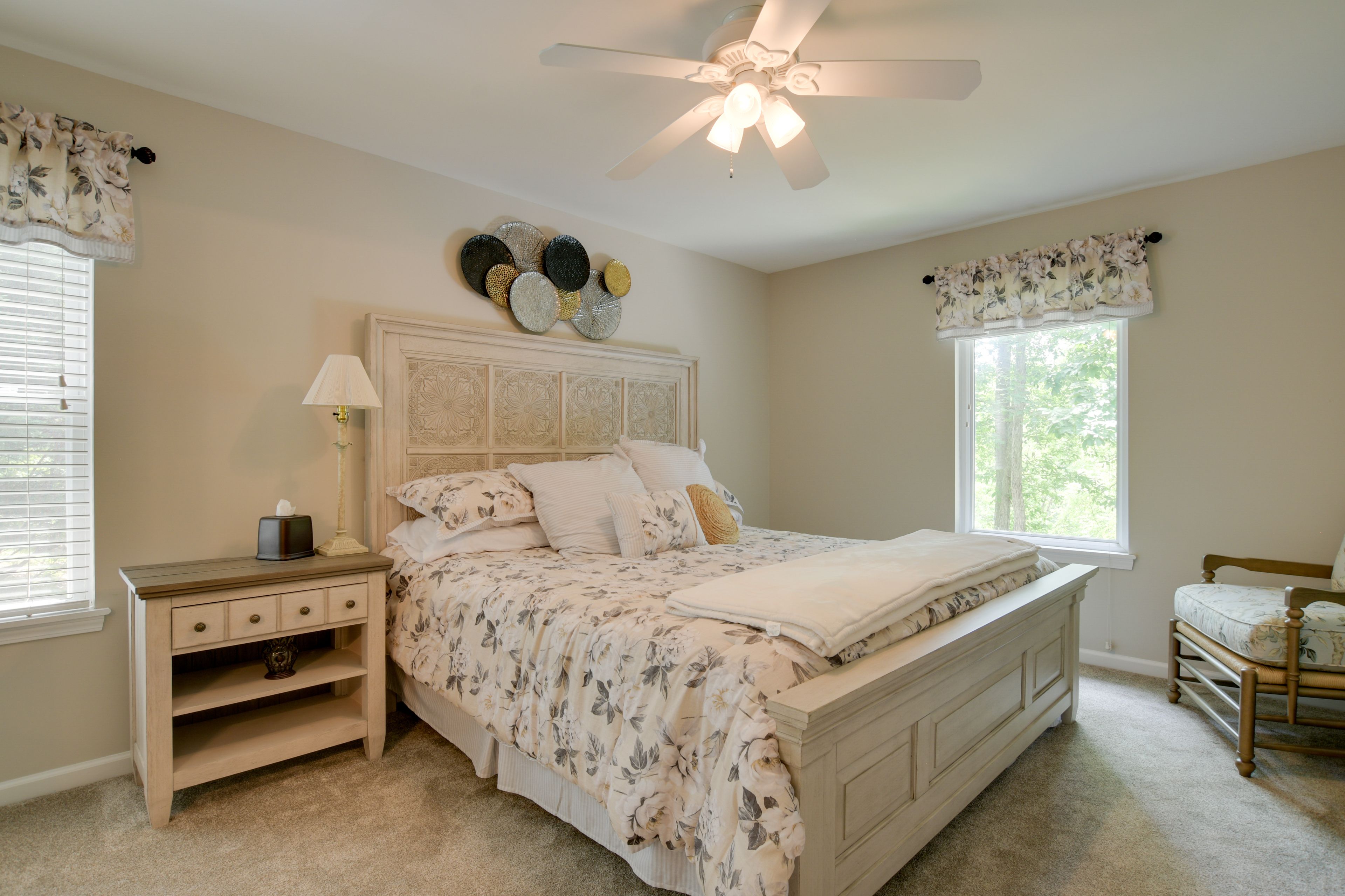 Bedroom 1 | Main Level | King Bed | Linens Provided