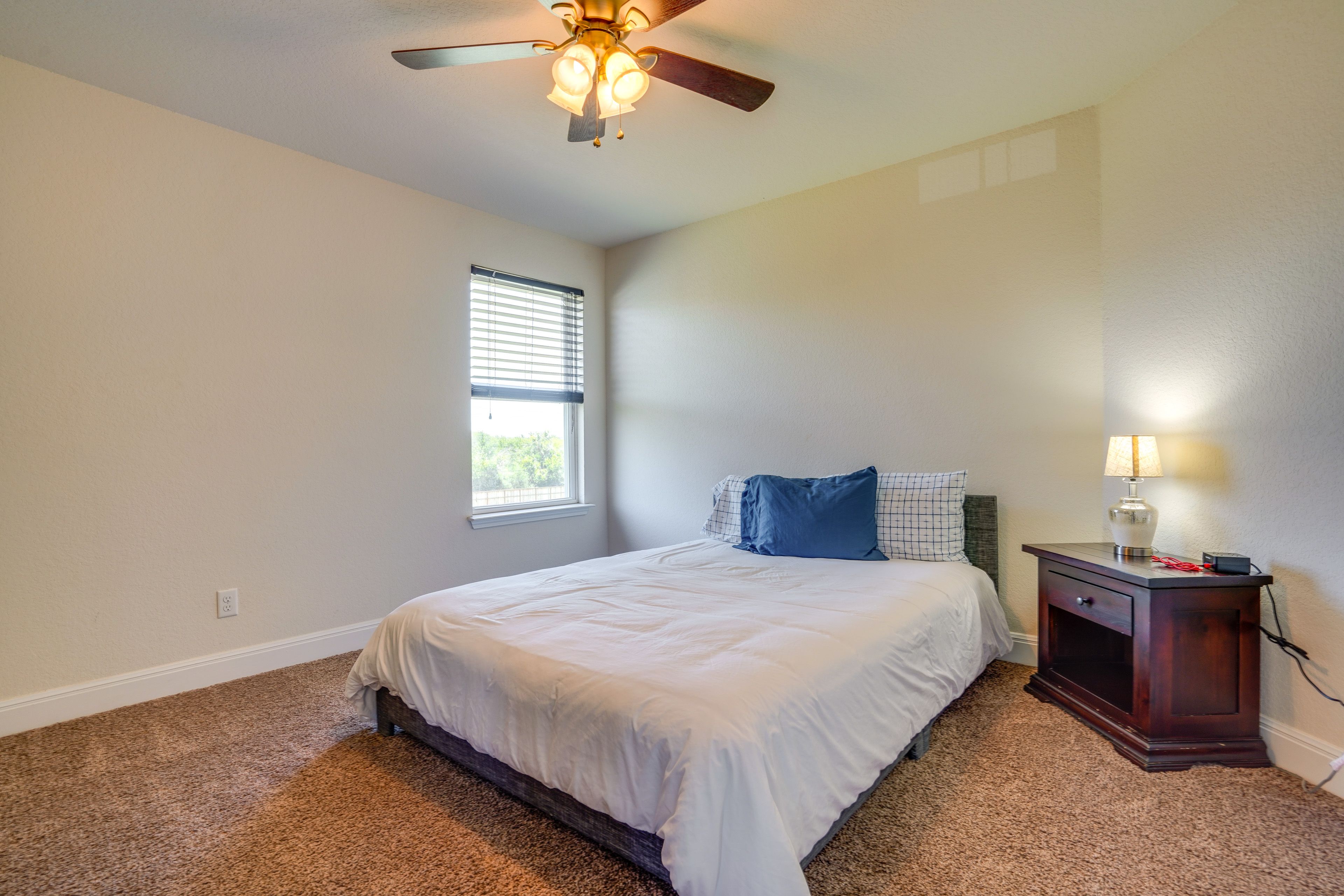 Bedroom 3 | Queen Bed | Smart TV