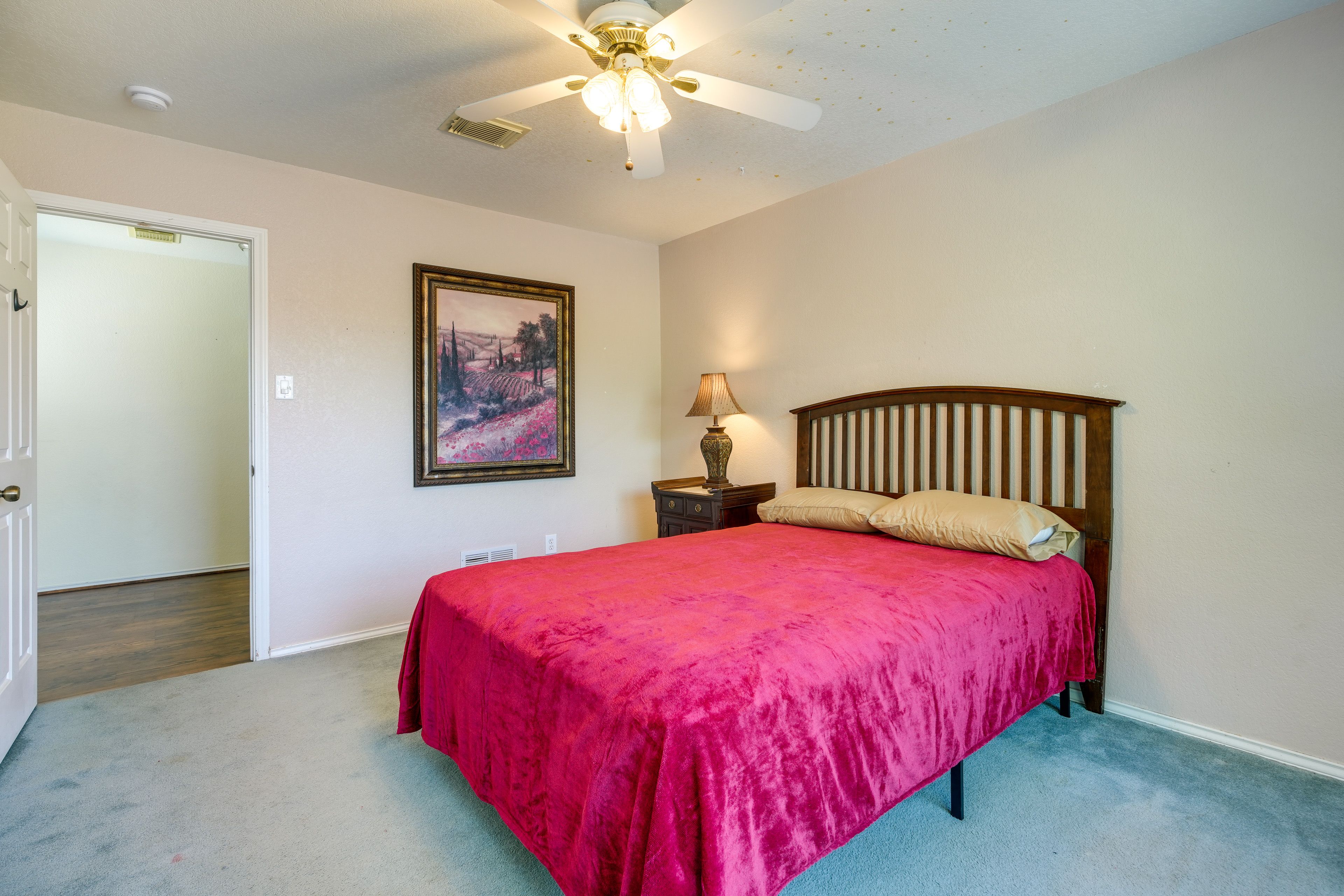 Bedroom 2 | King Bed | Smart TV