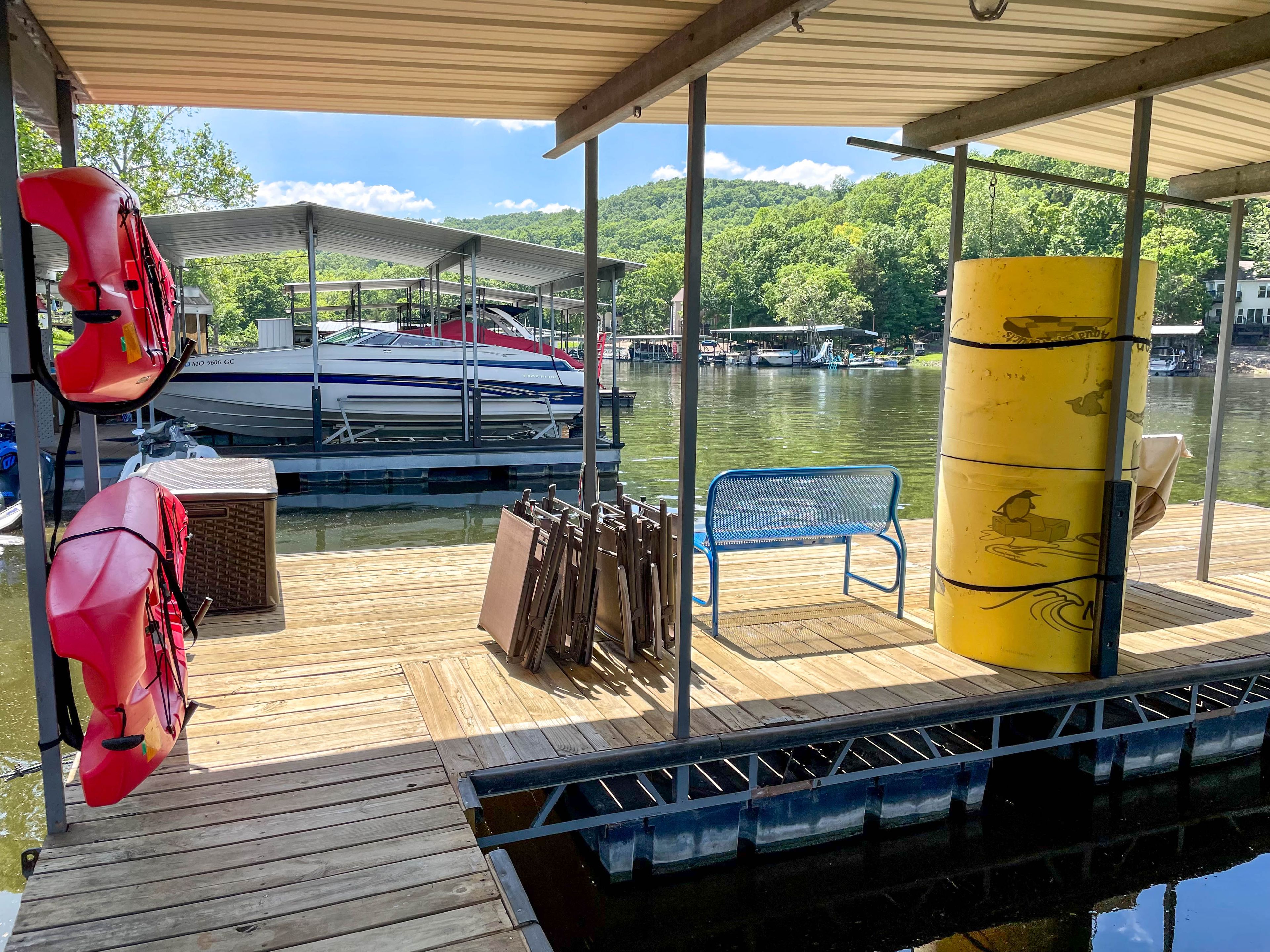 Boat Dock | 2 Kayaks