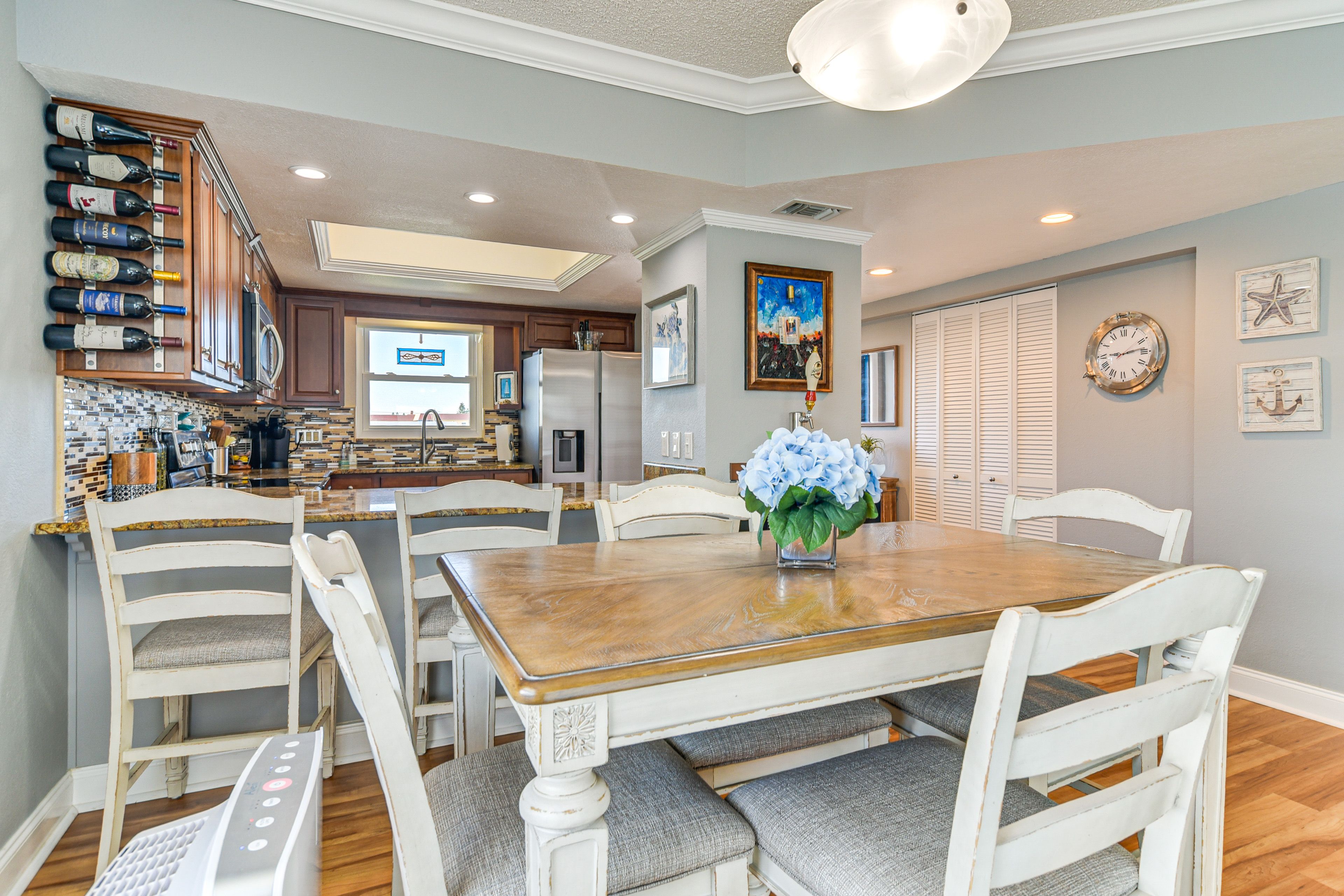 Dining Area | Dishware & Flatware