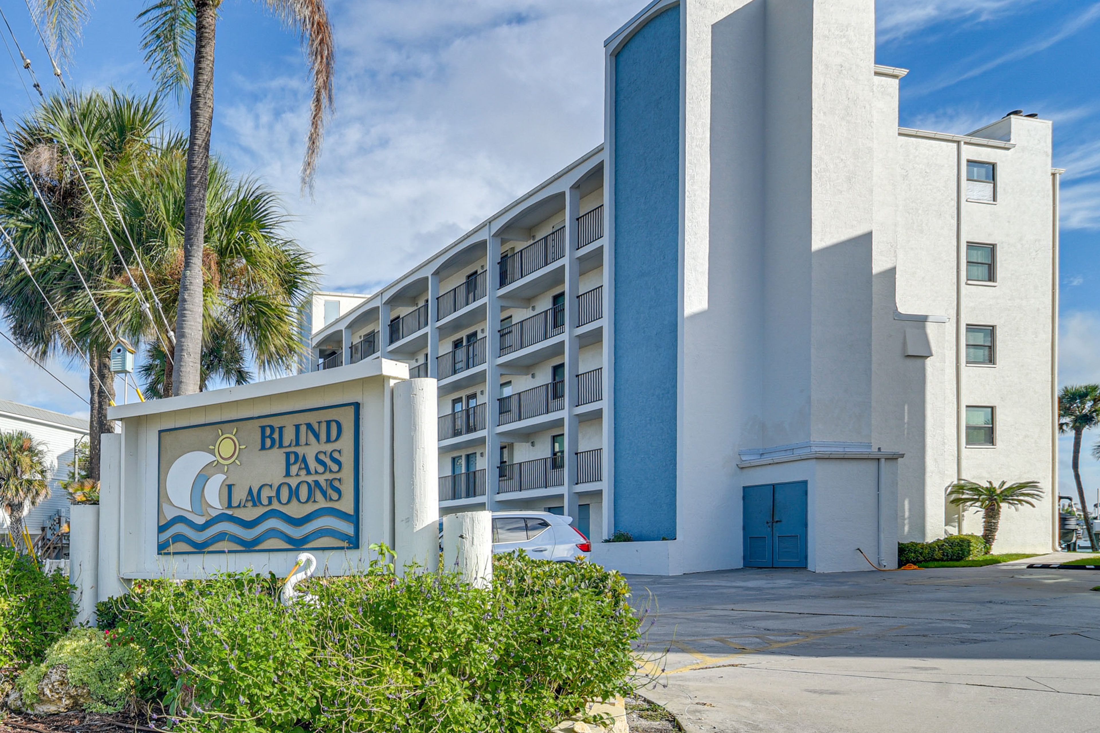 Blind Pass Lagoons | Community Amenities