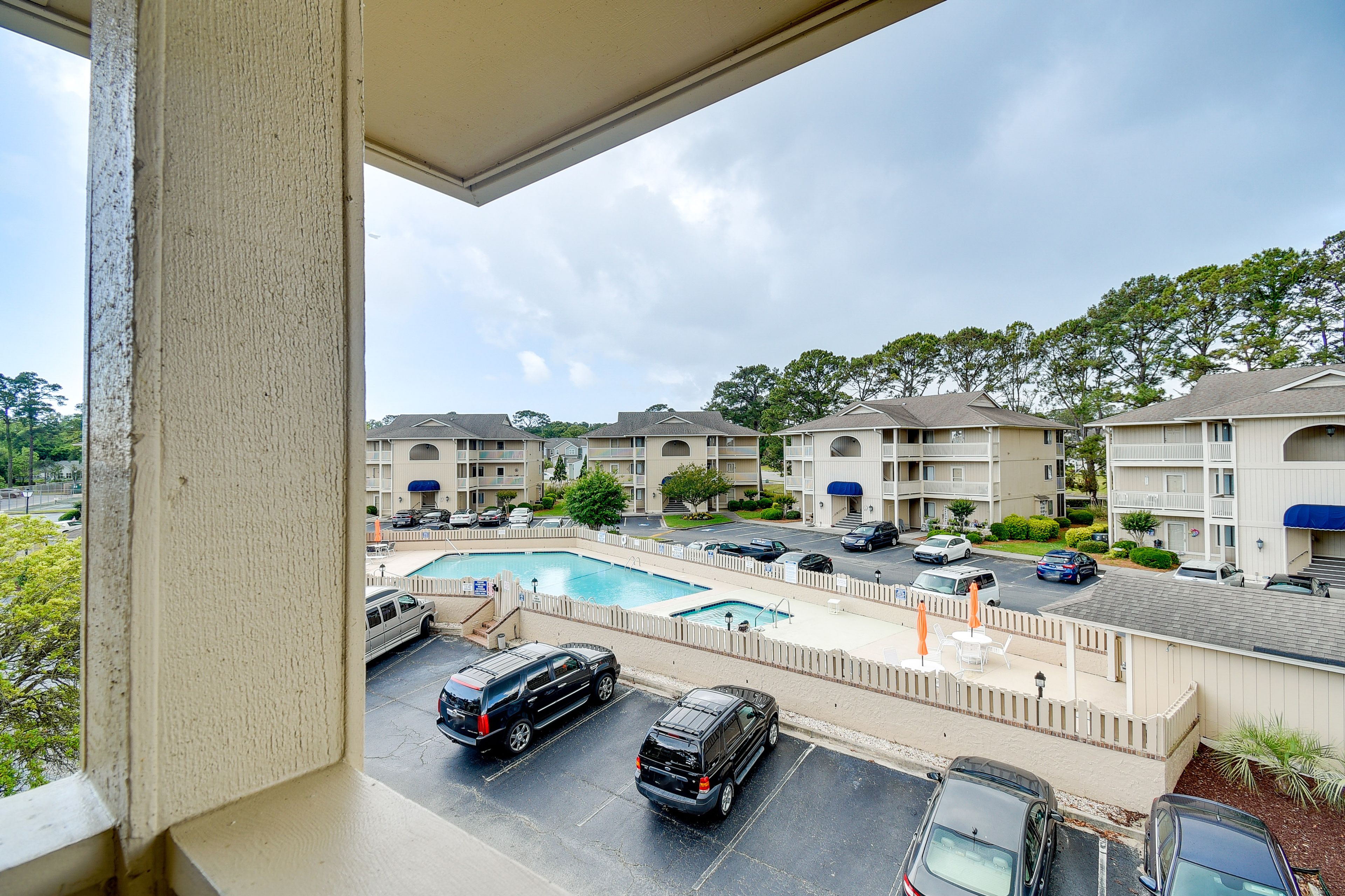 Parking | Open Community Lot | Free Street Parking (First-Come, First-Served)