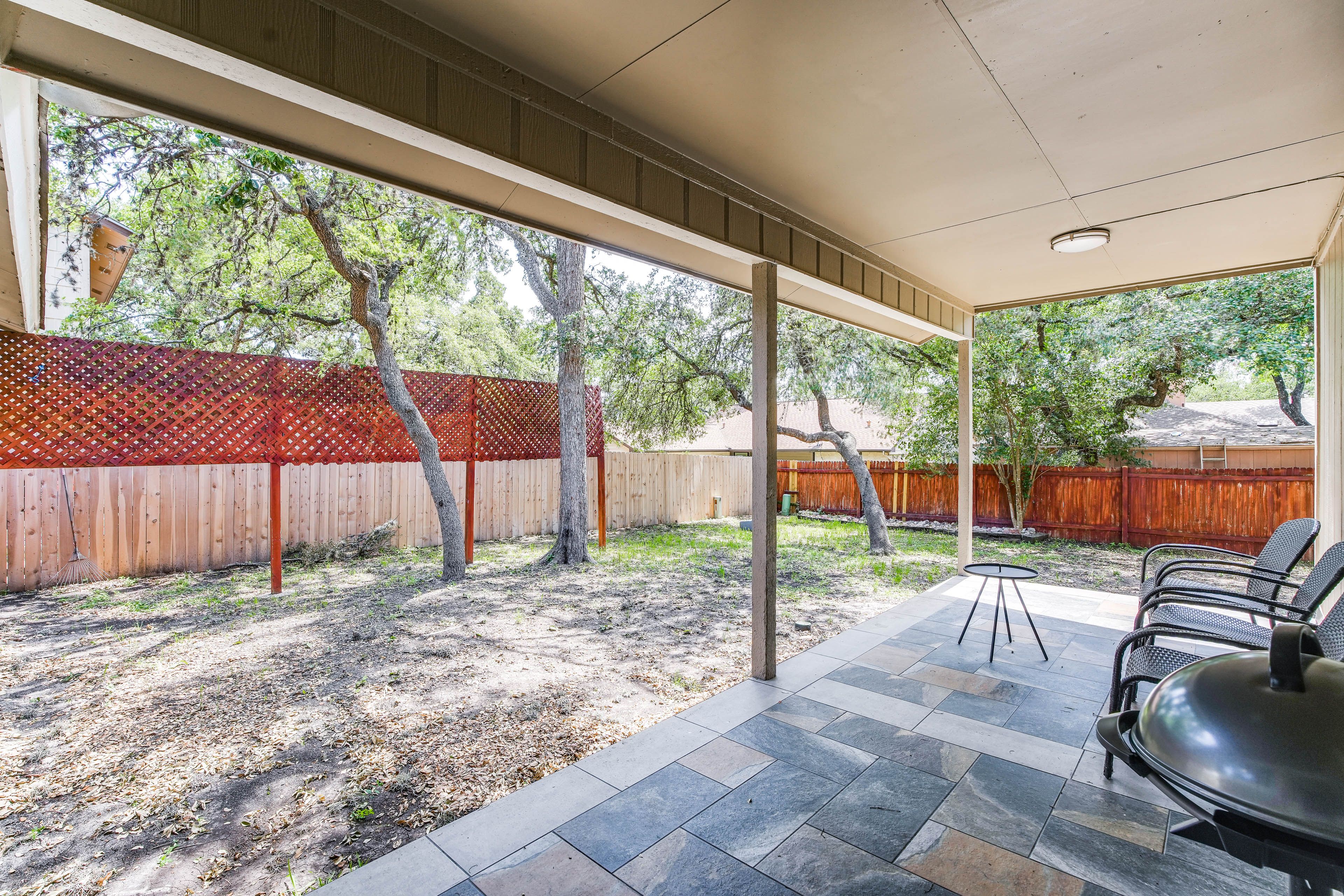 Patio | Private Yard | Outdoor Dining Area
