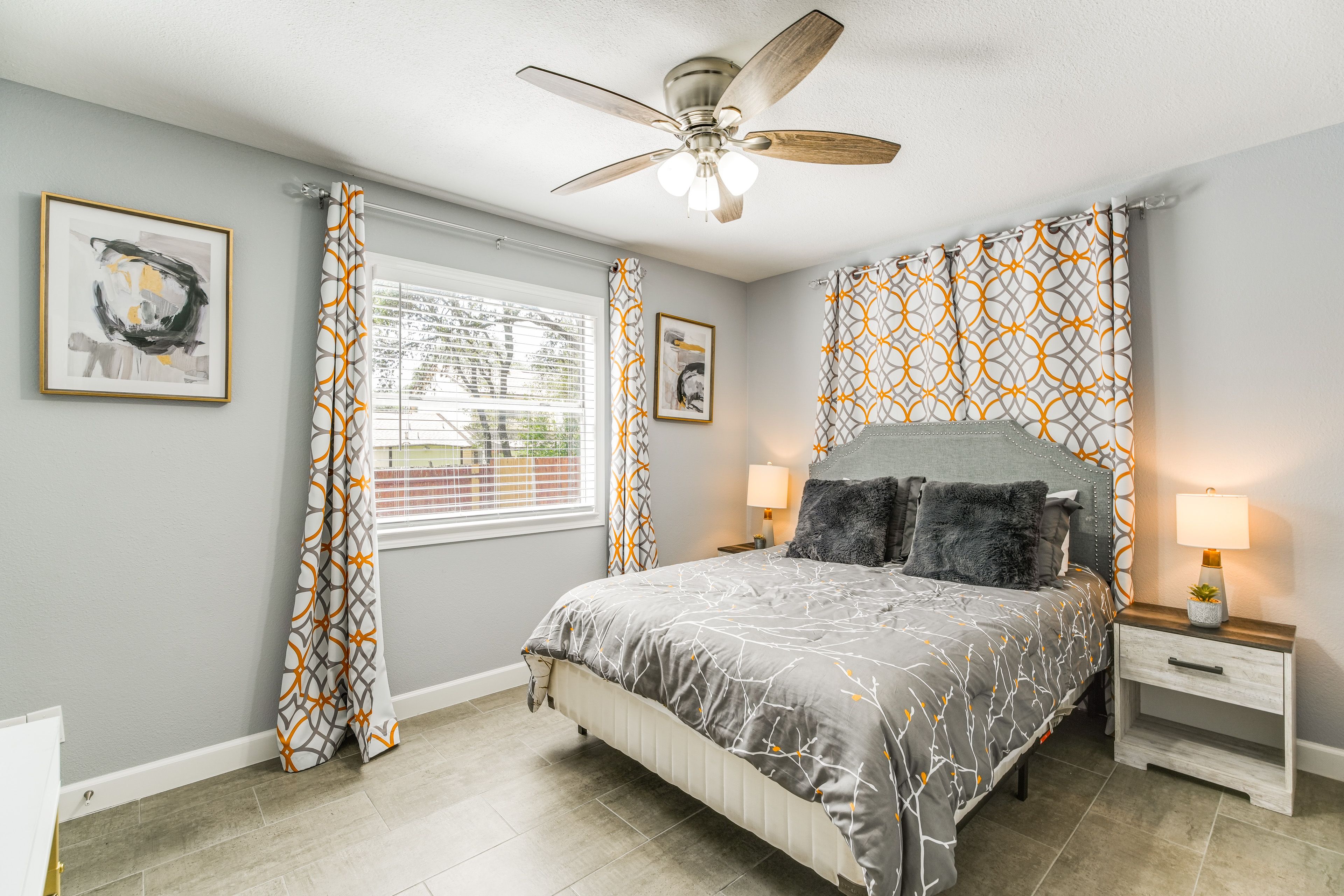 Bedroom 3 | Queen Bed