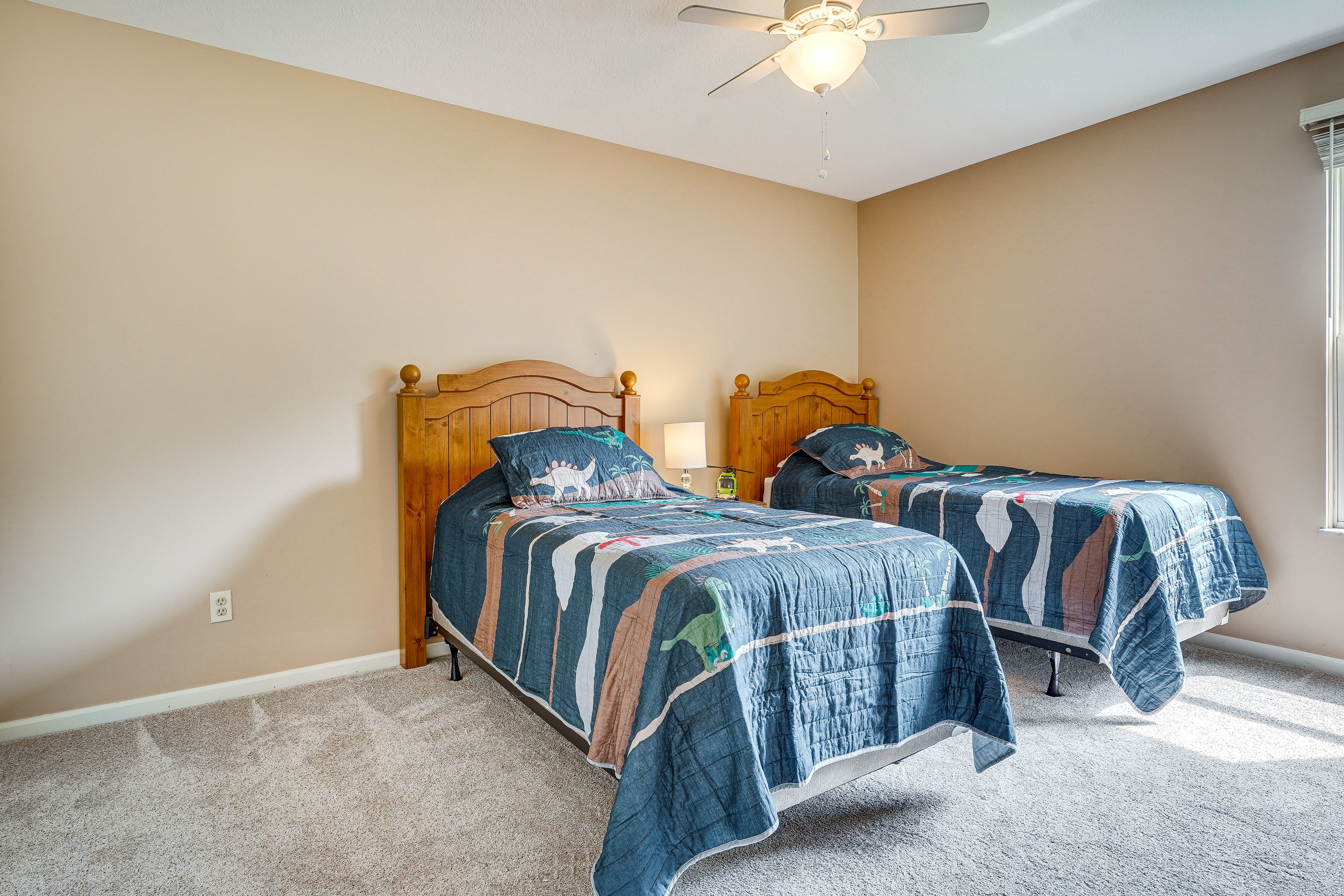 Bedroom 3 | 2 Twin Beds