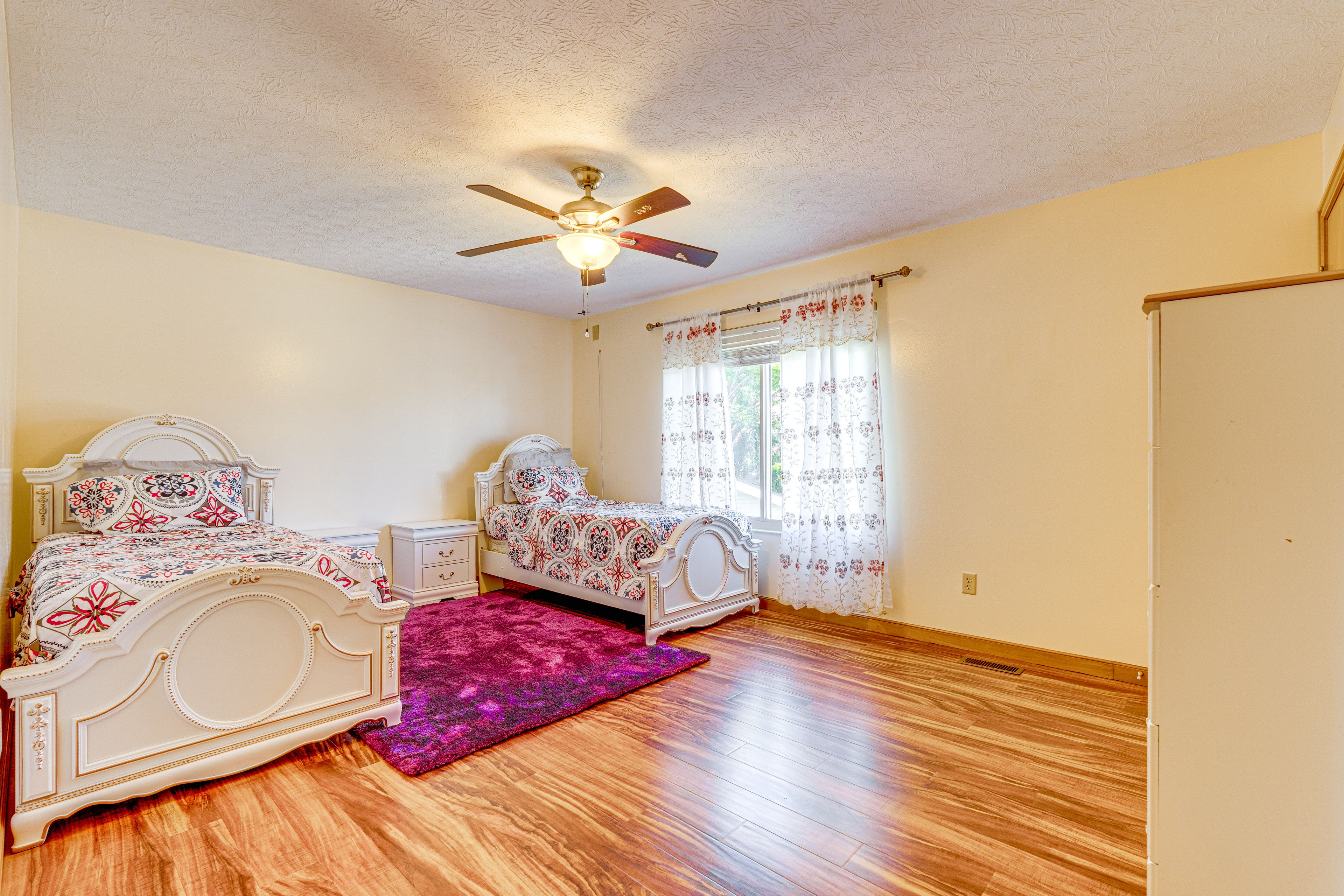 Bedroom 3 | 2nd Floor | 2 Twin Beds