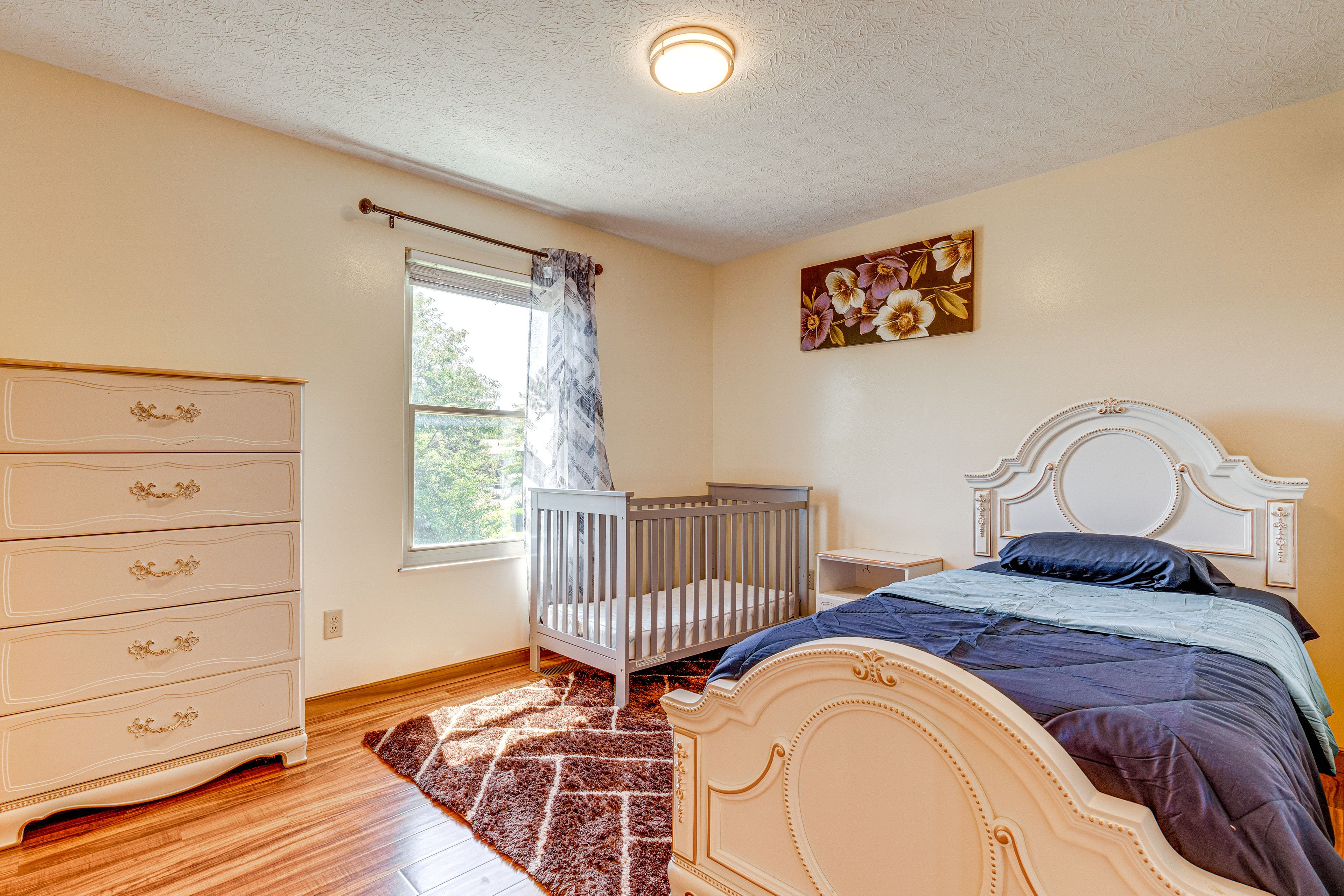 Bedroom 4 | 2nd Floor | Twin Bed | Crib