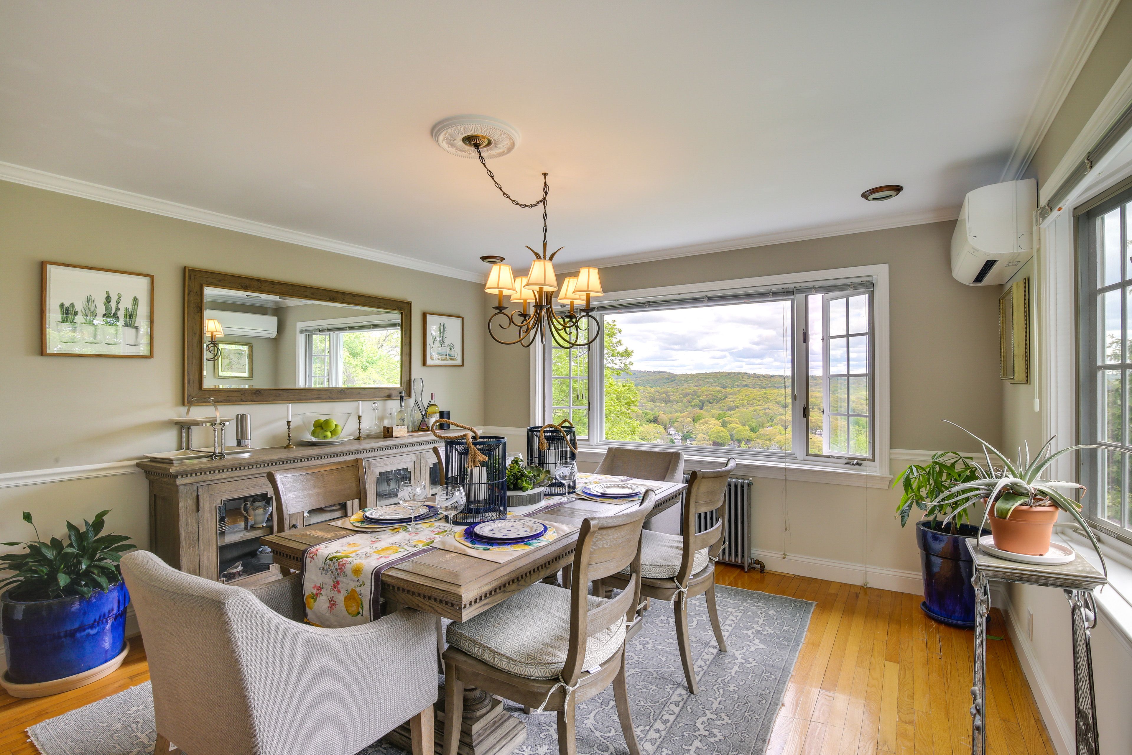 Dining Room | Well-Equipped Kitchen | Cooking Basics
