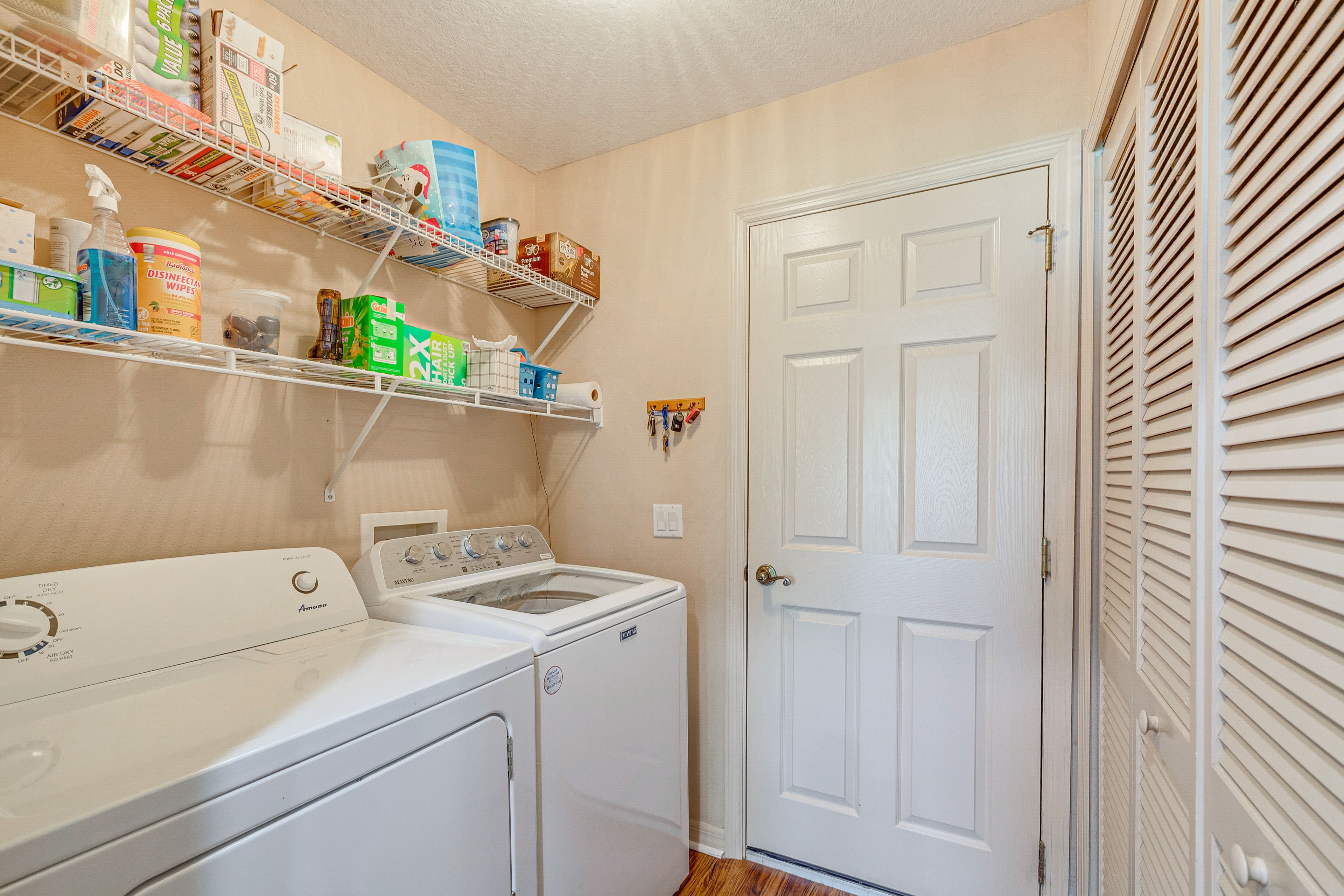 Washer & Dryer | Detergent Provided