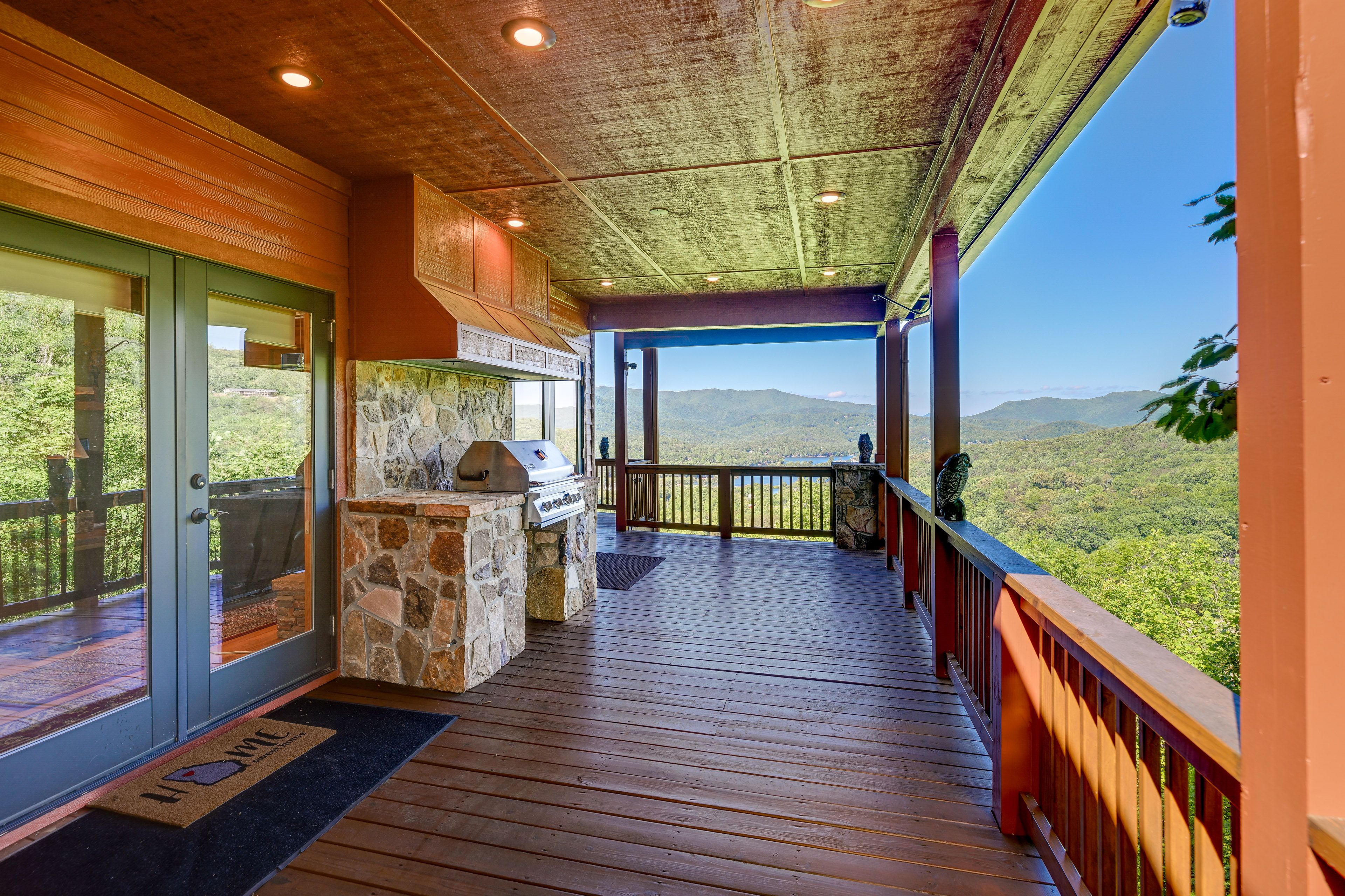 Multi-Level Deck | Gas Grill