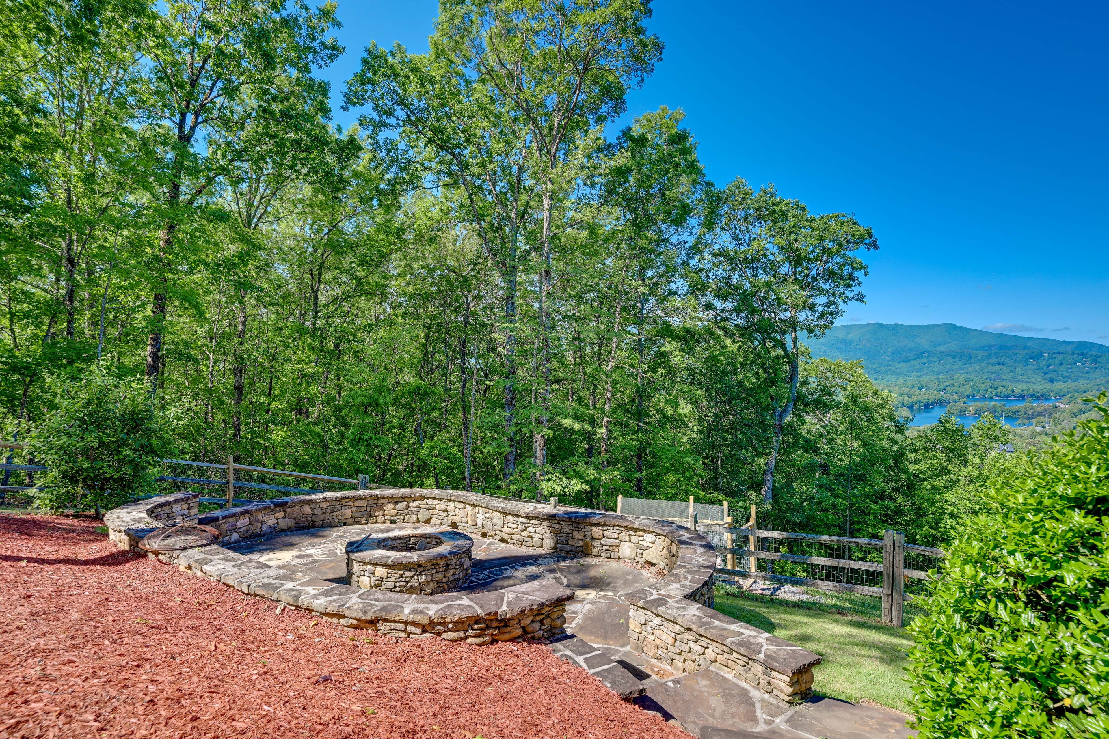 Wood-Burning Fire Pit