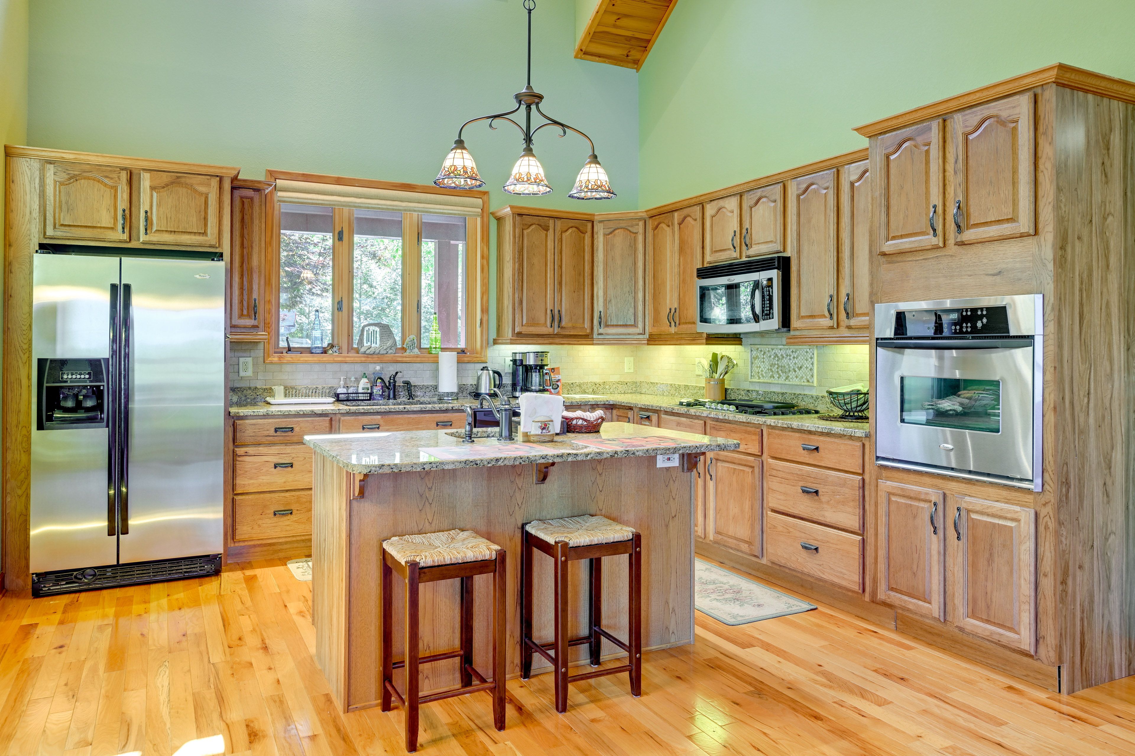 Kitchen | Cooking Basics | Coffee Maker | Paper Towels/Trash Bags Provided