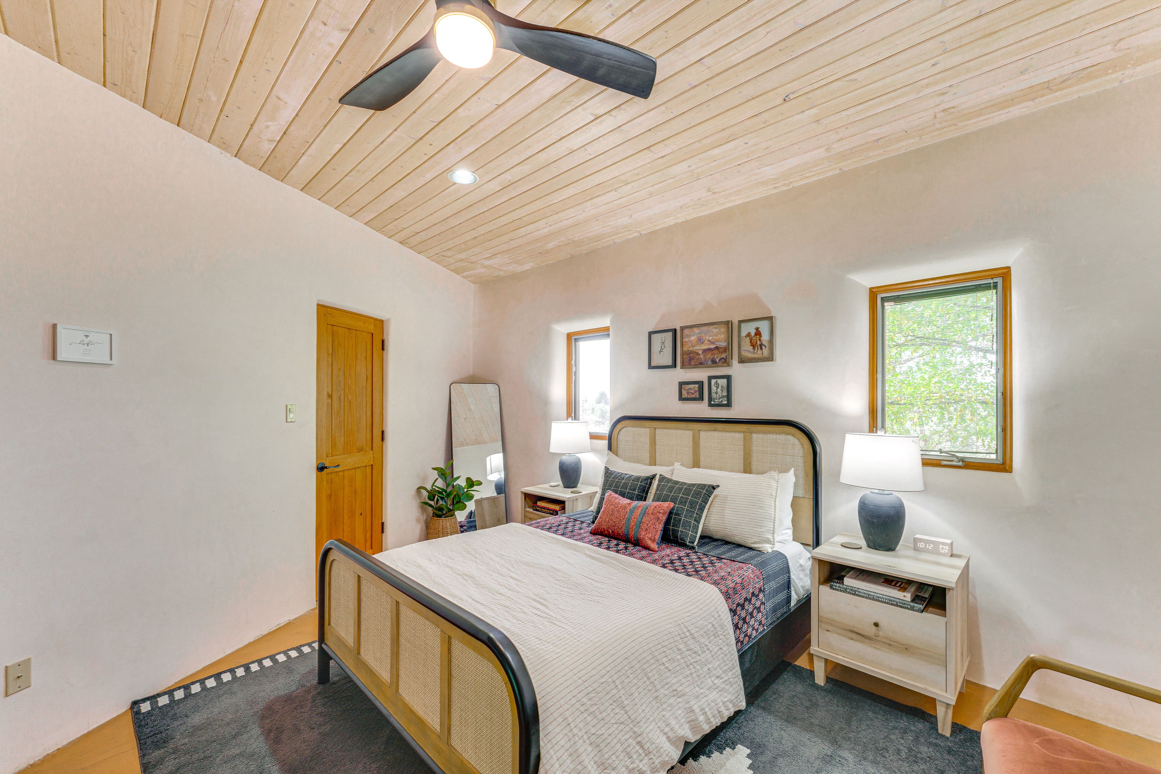 Bedroom 2 | Queen Bed | 1st Floor | Linens Provided | Smart TV