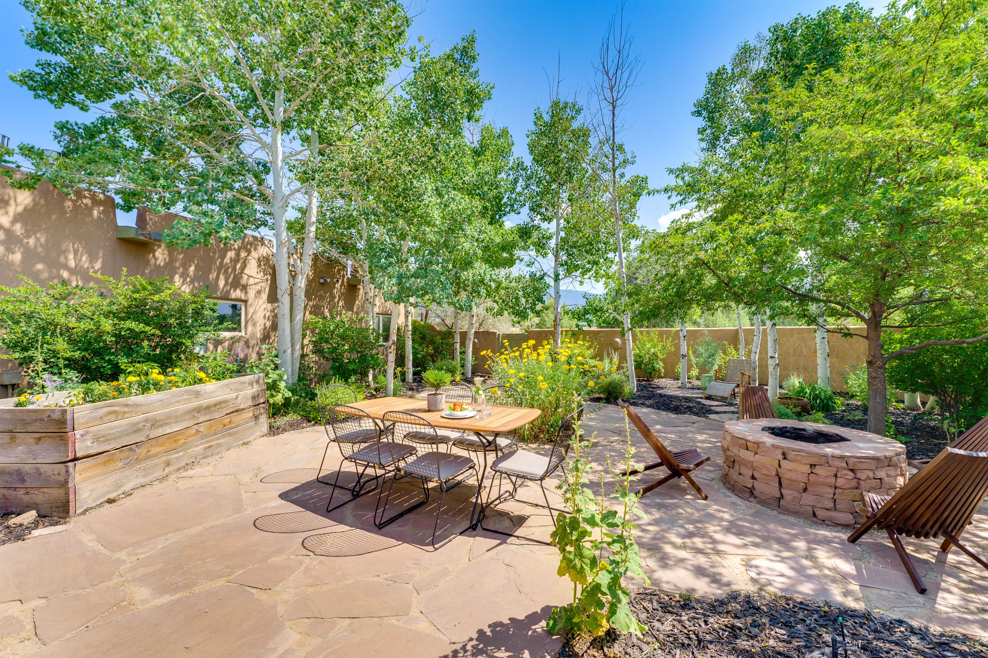 Main Large Courtyard | Outdoor Seating & Dining | Fire Pit