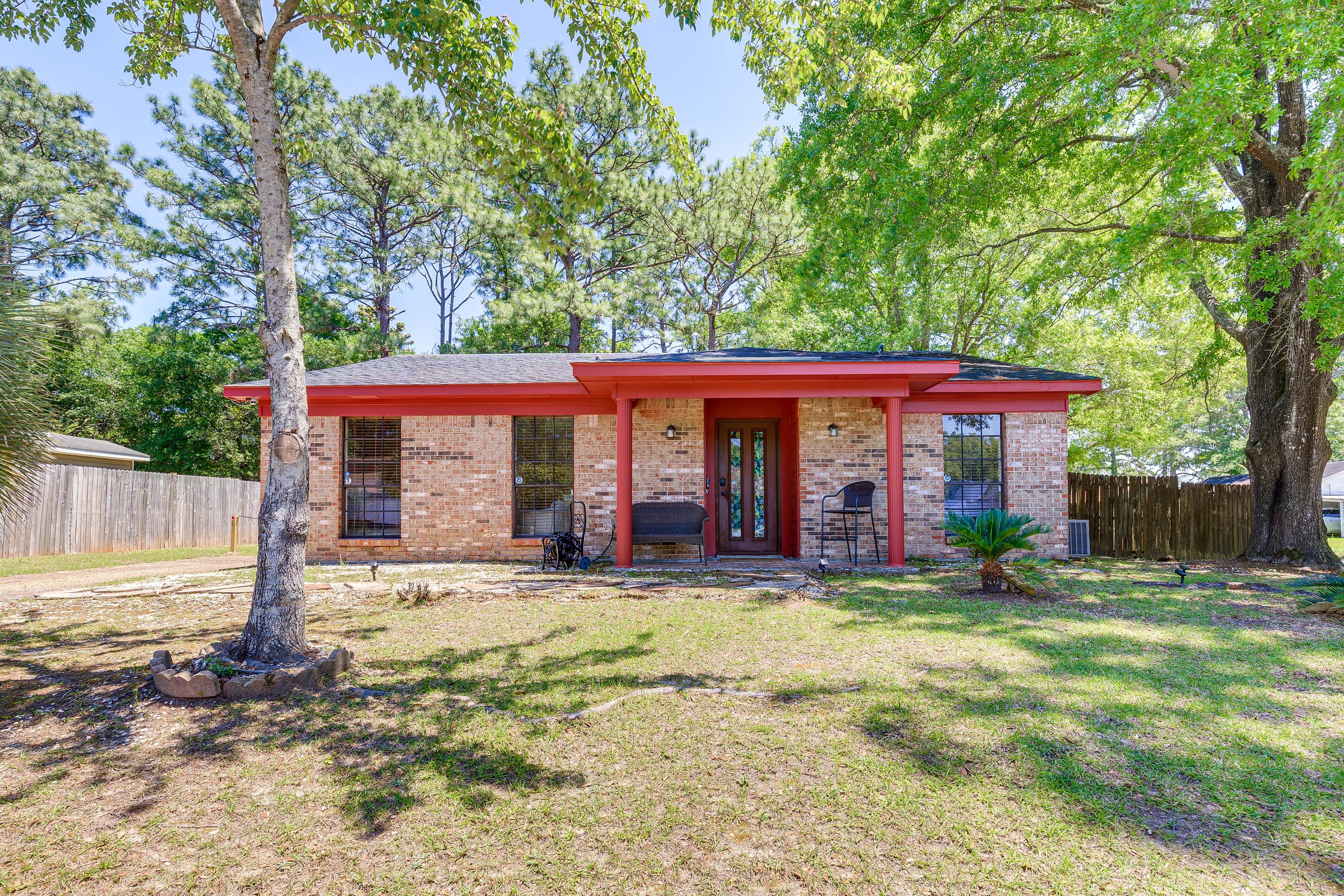 Mobile Vacation Rental | 3BR | 2BA | 1,200 Sq Ft | Stairs Required