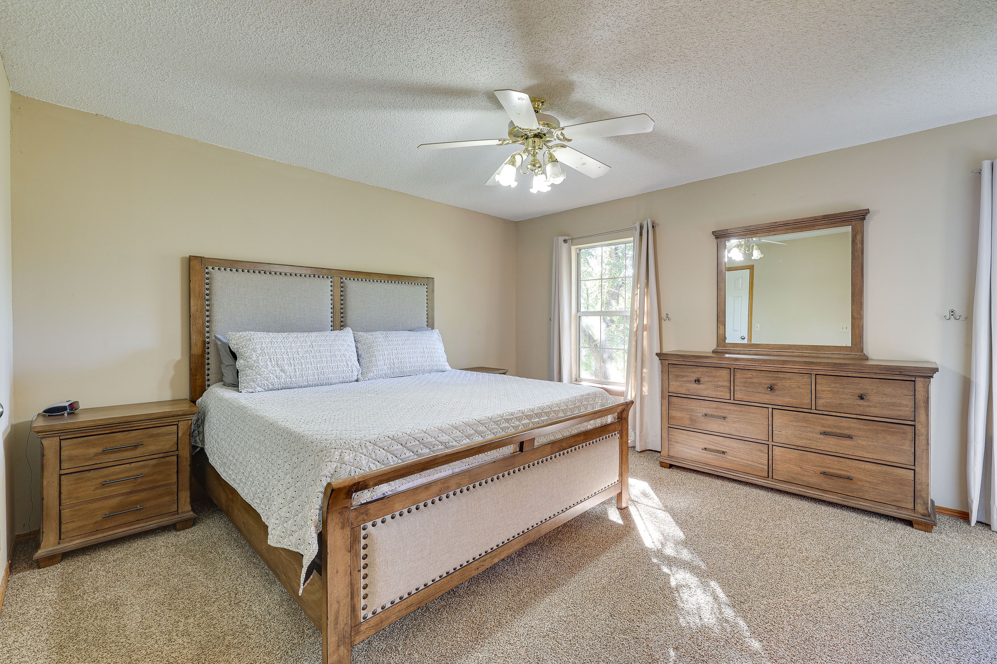 Bedroom 3 | King Bed | En-Suite Bathroom