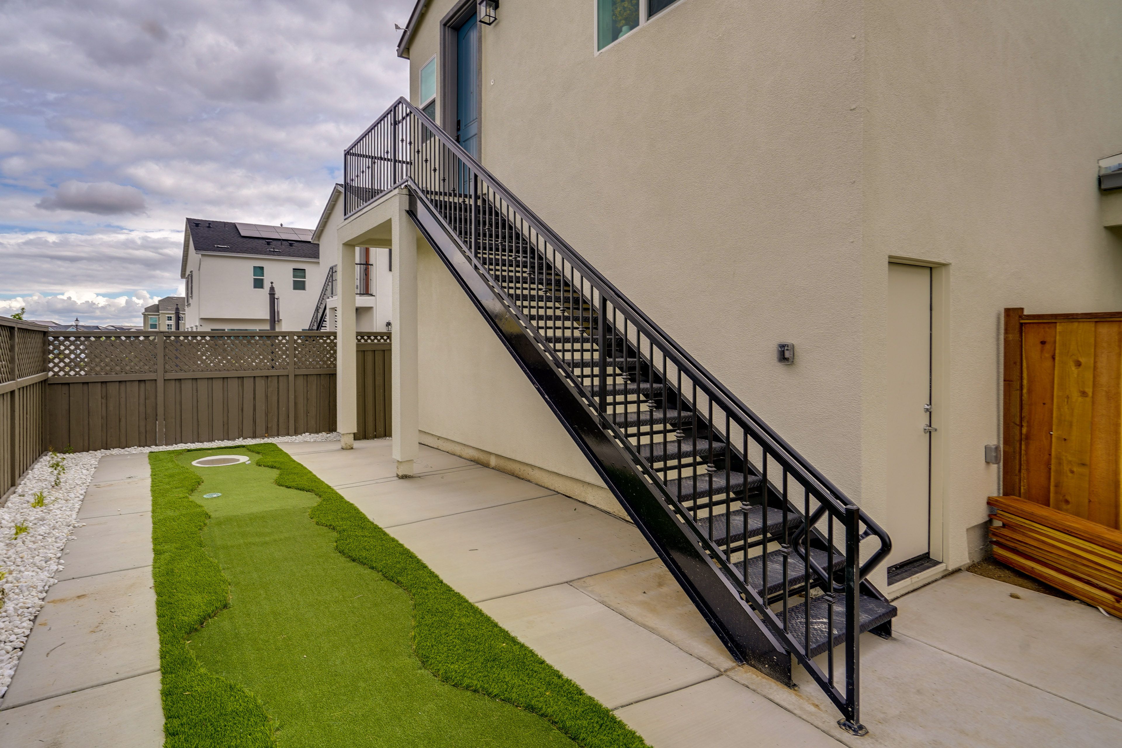Home Exterior | Stairs to Enter