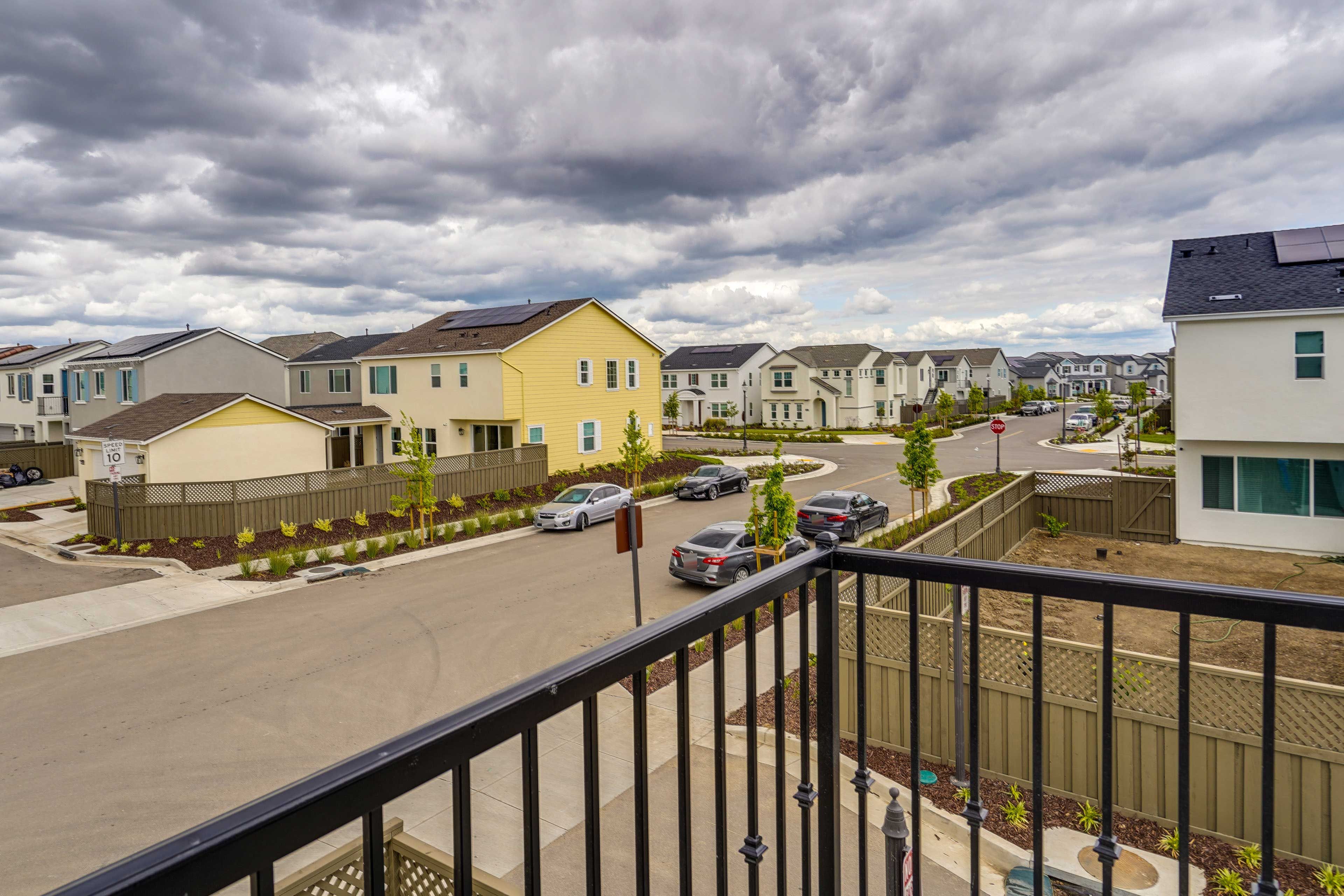 Surrounding Neighborhood
