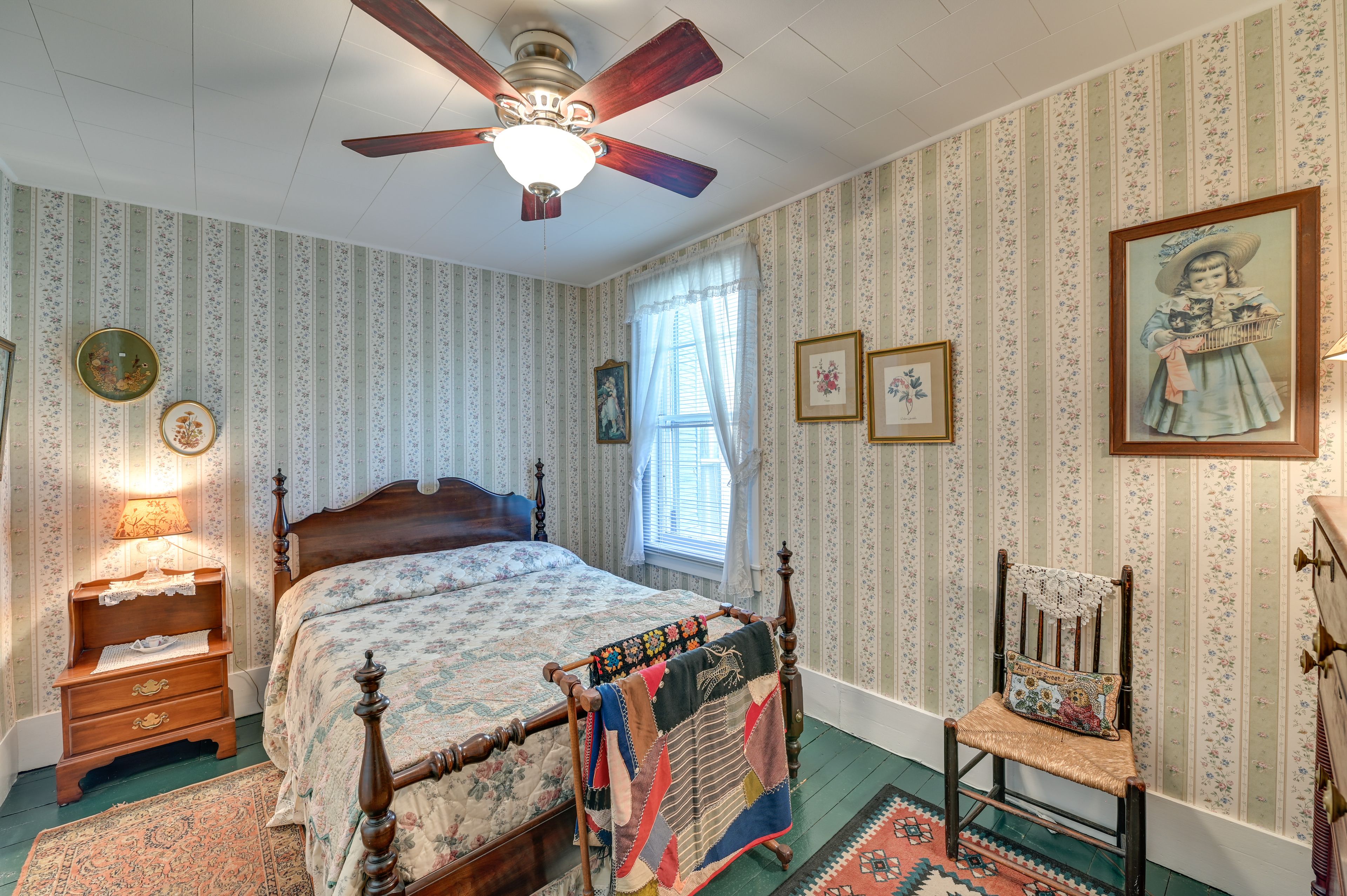 Bedroom 4 | Full Bed | 2nd Floor | Smart TV