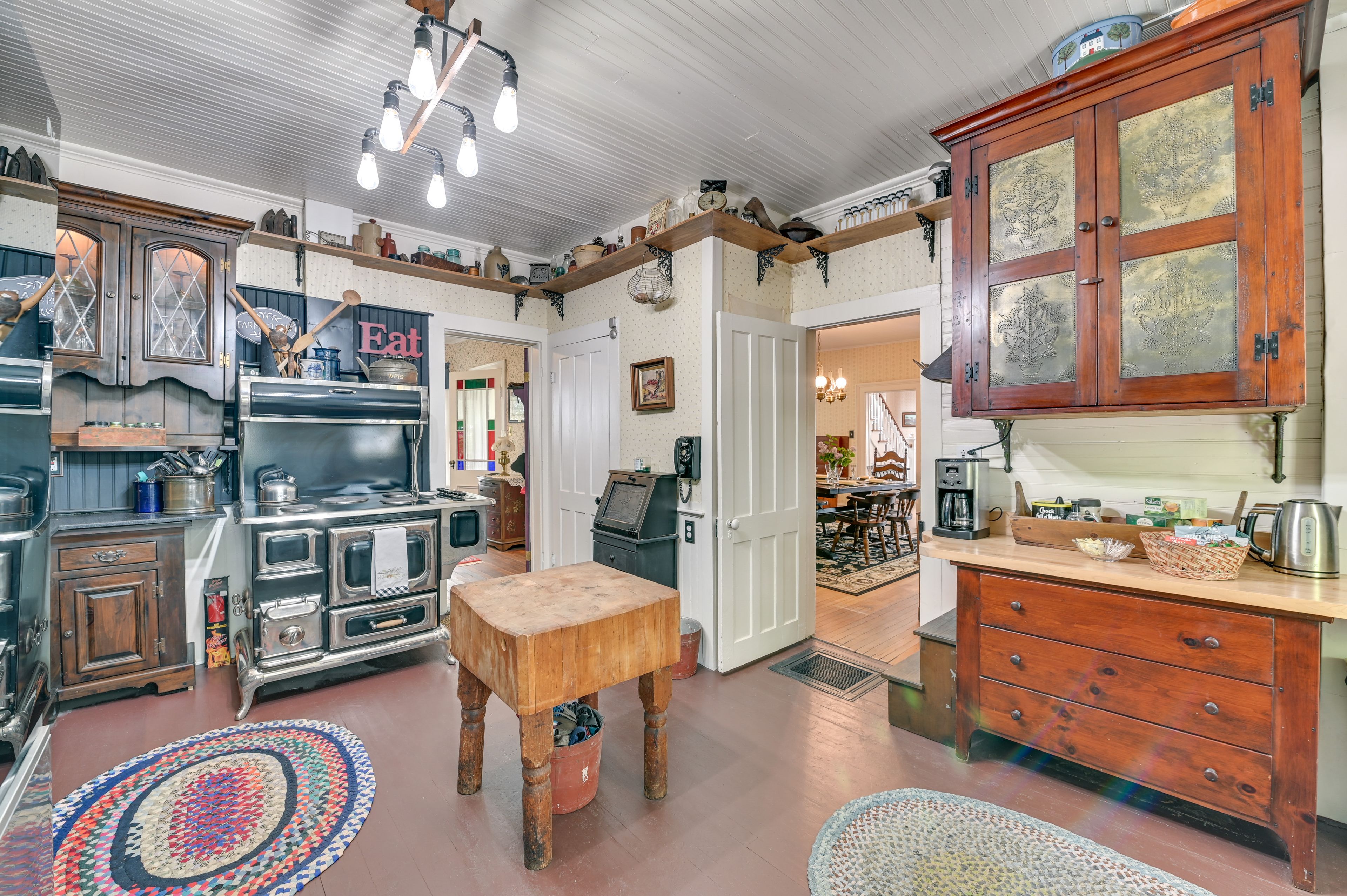 Kitchen | 1st Floor