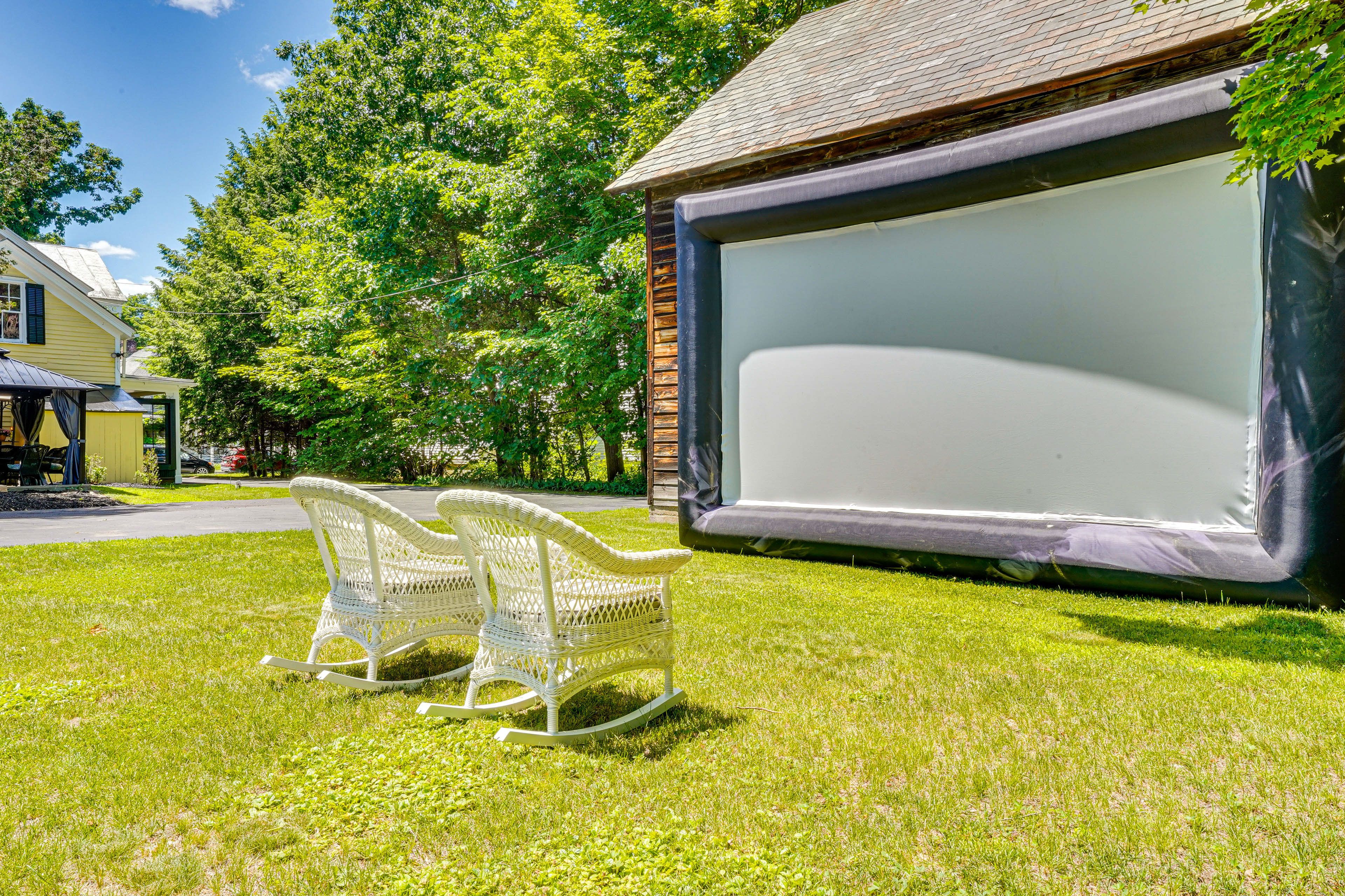 Projector Screen (Summer Only)