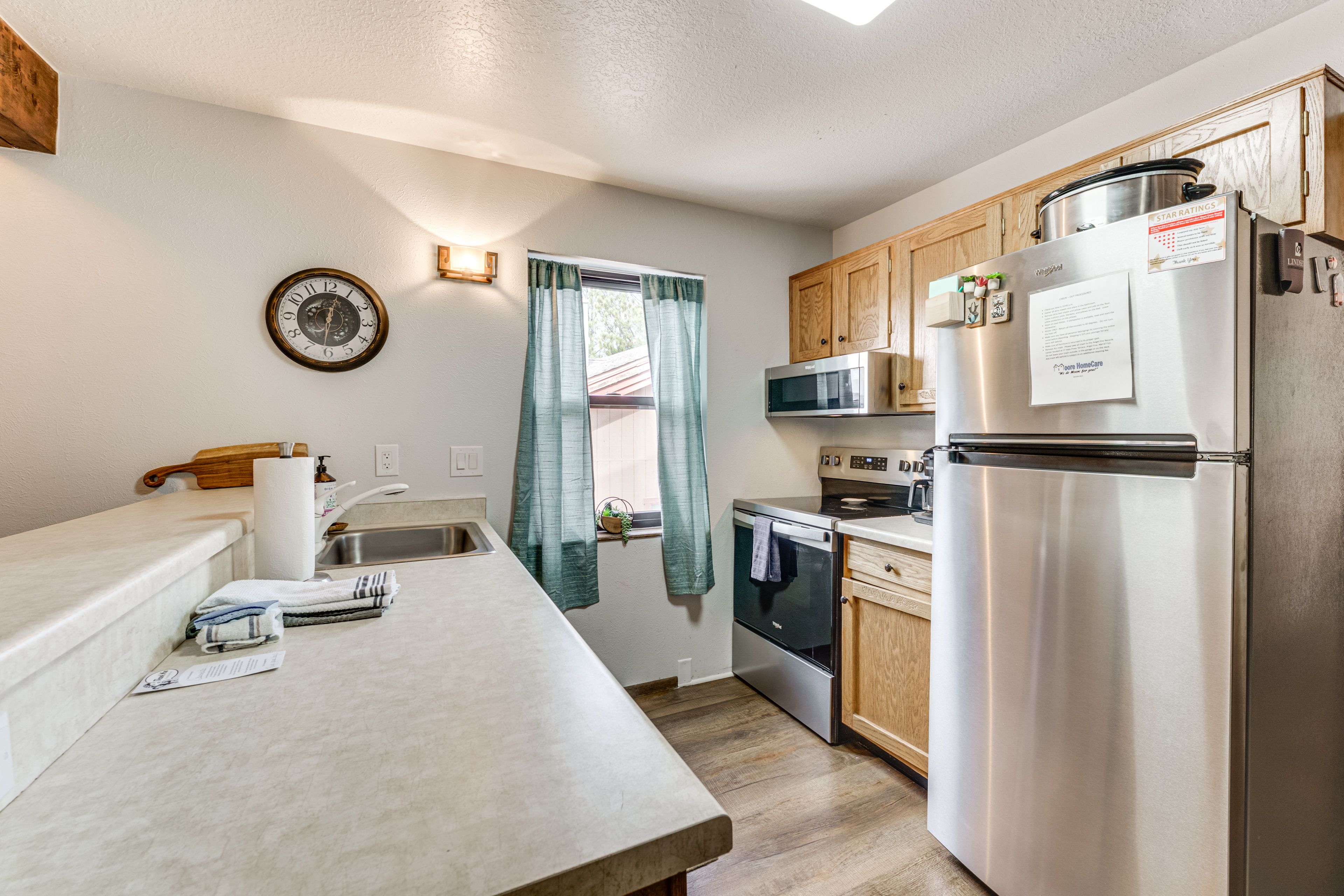 Kitchen | 3rd-Floor Unit | Dog Friendly w/ Fee