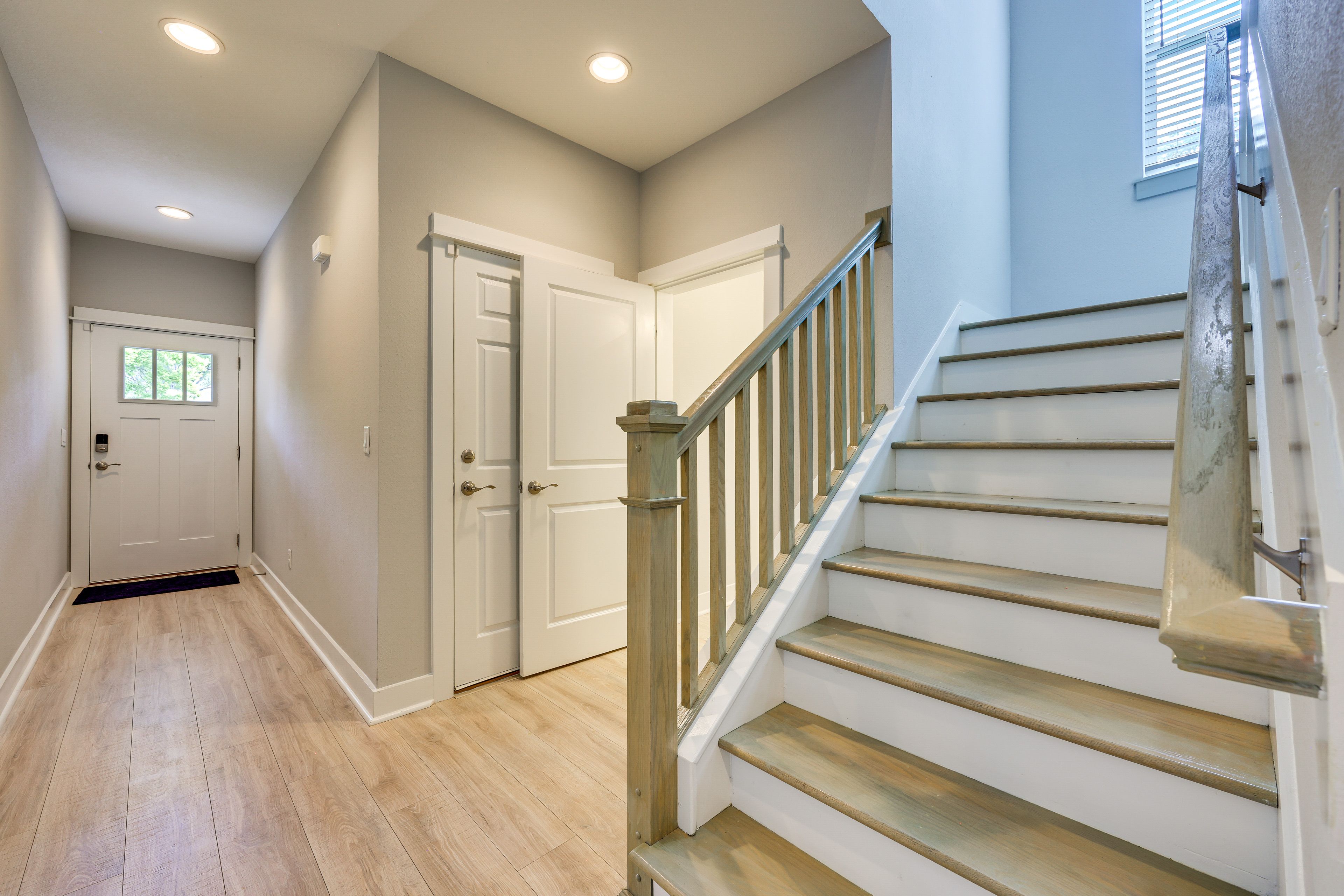 Entryway | Stairs to 2nd Floor