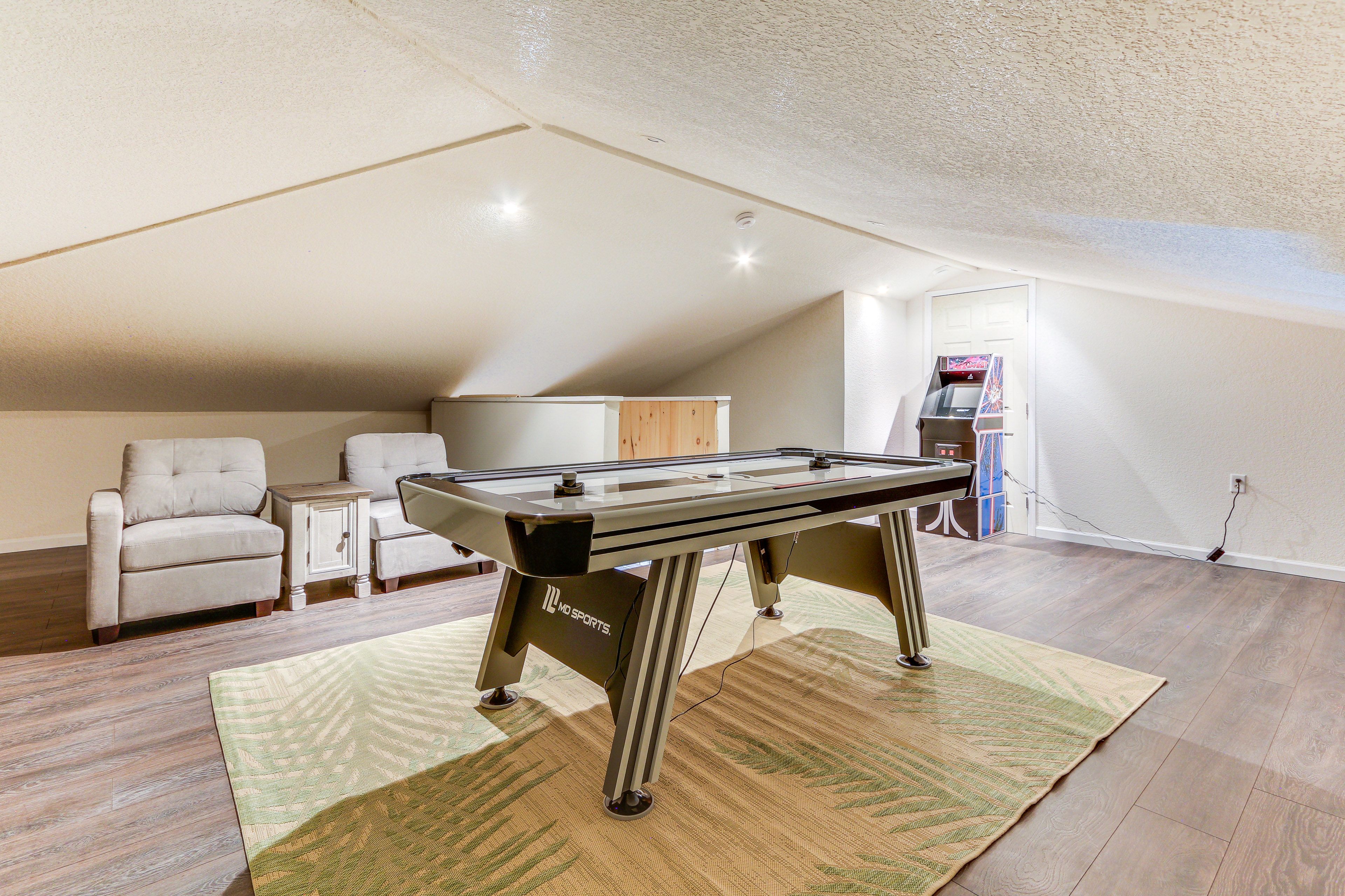 Game Room | Upper Level