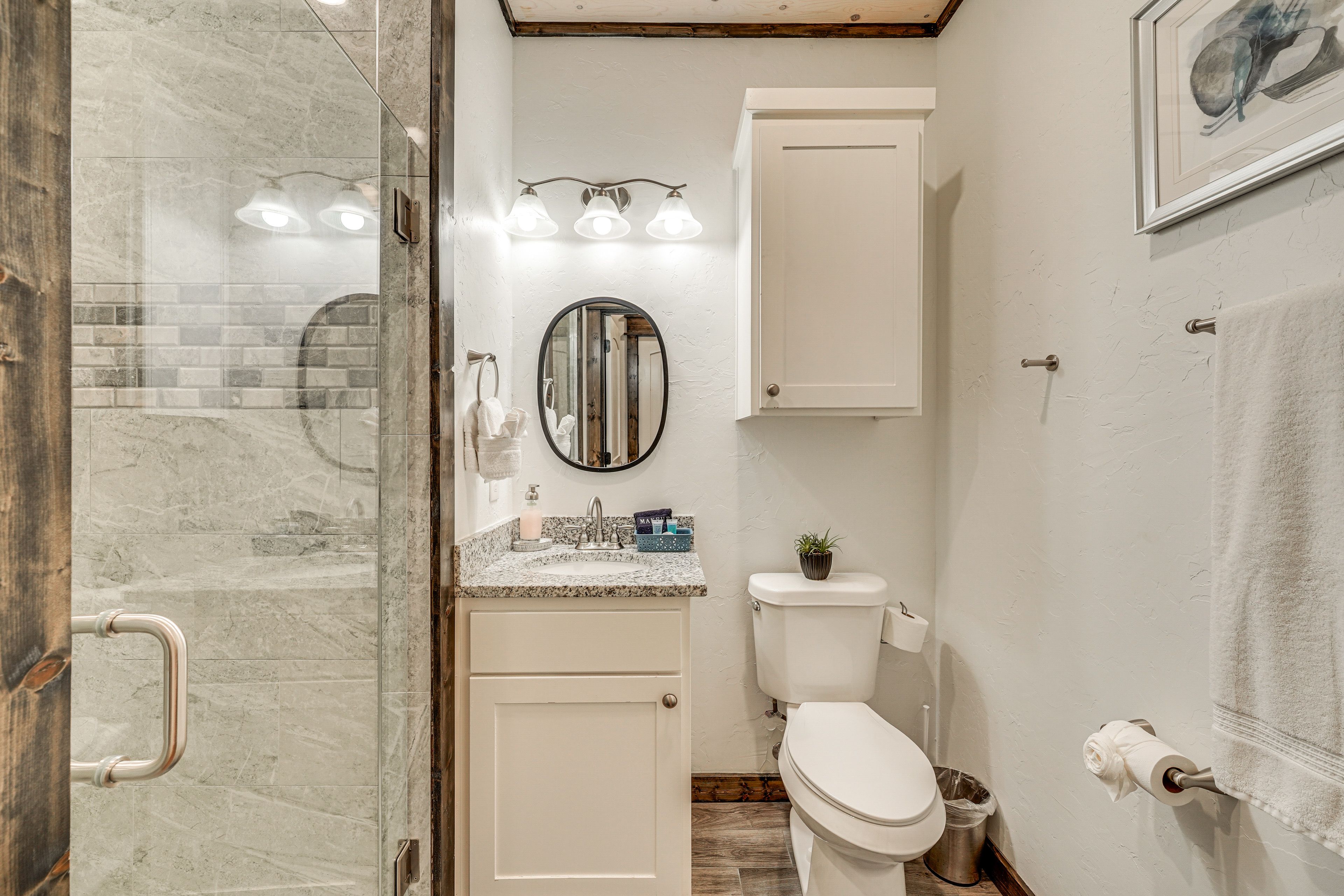 Full Bathroom