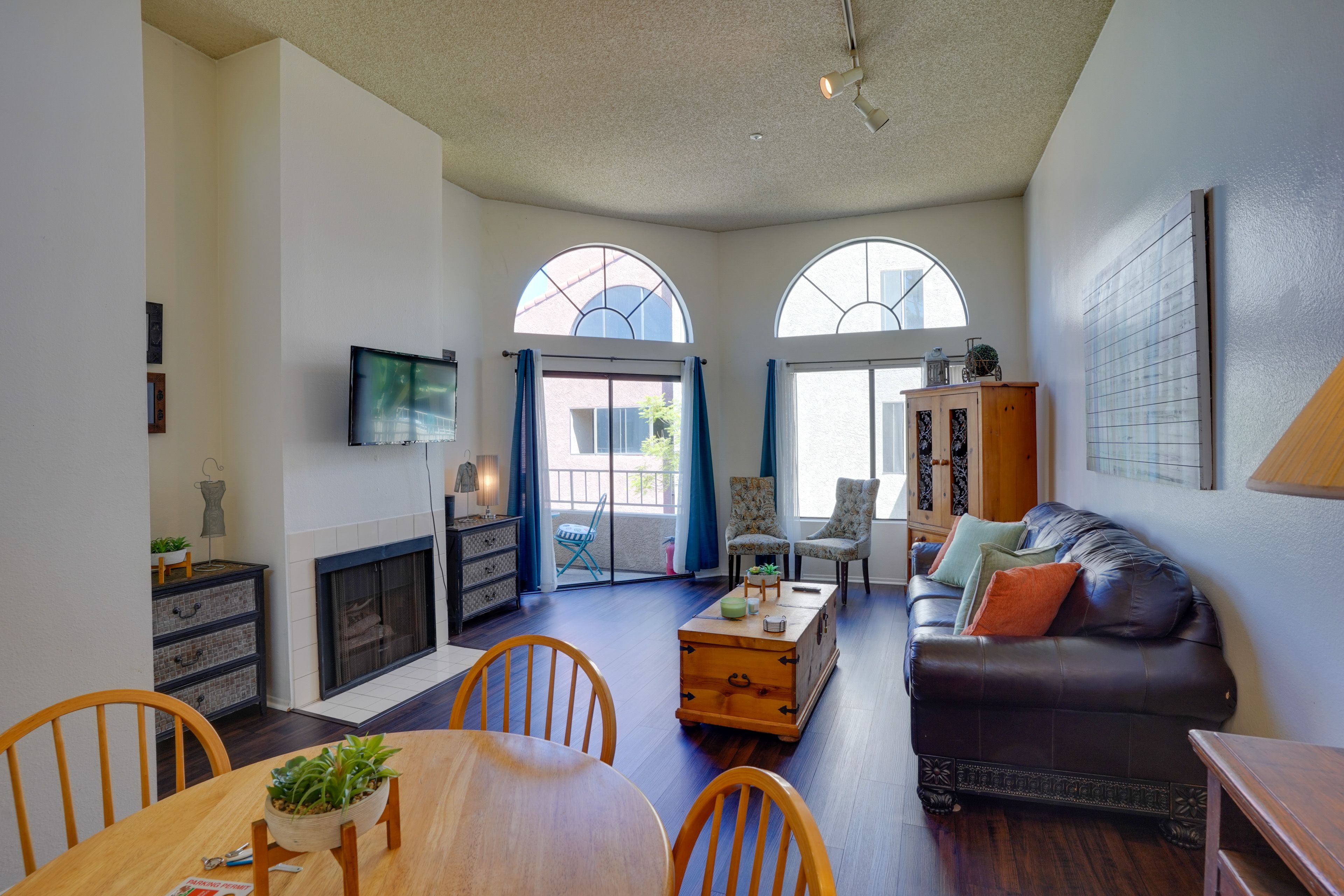 Long Beach Vacation Rental | 2BR | 2BA | 950 Sq Ft | Step-Free Access