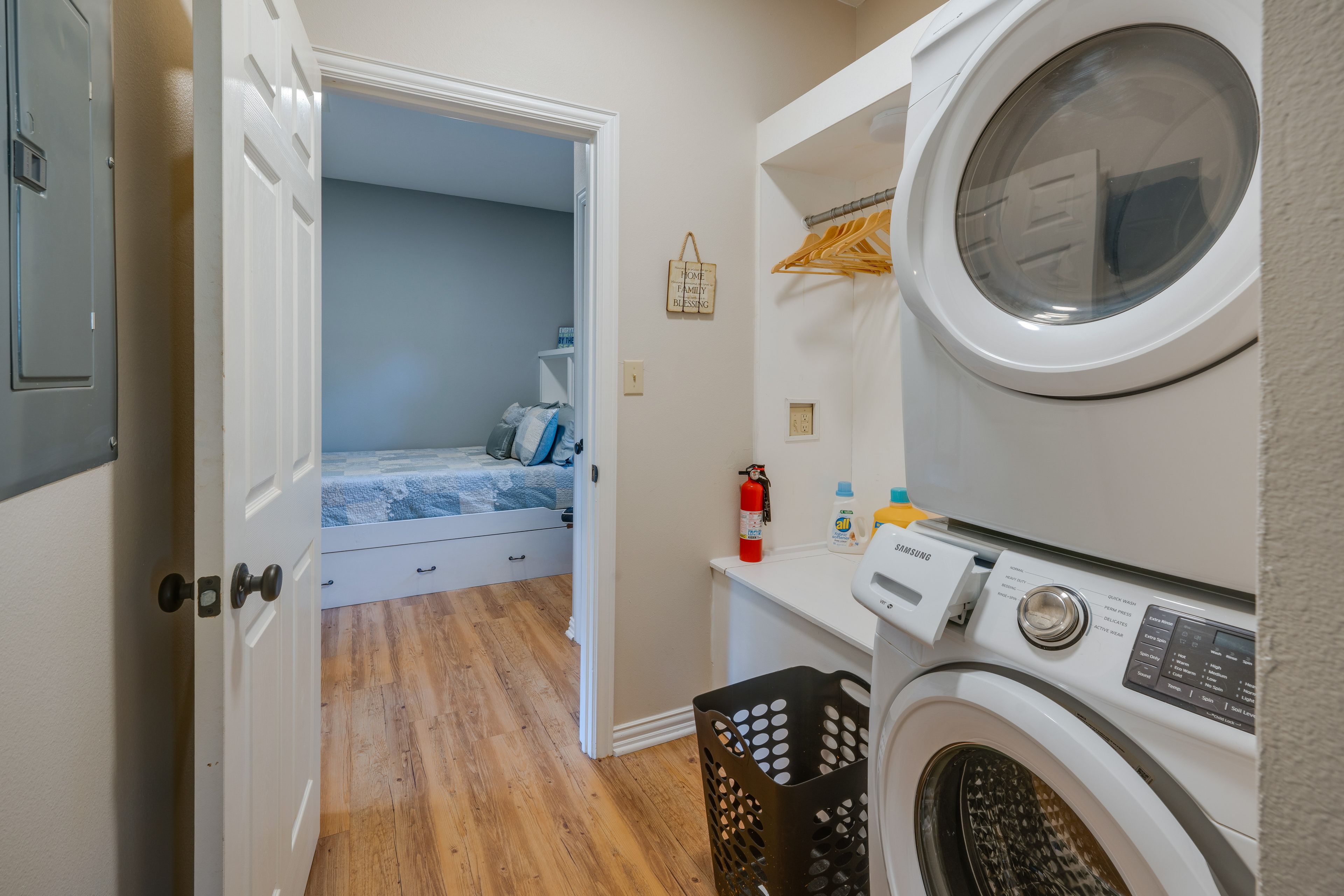 Washer & Dryer
