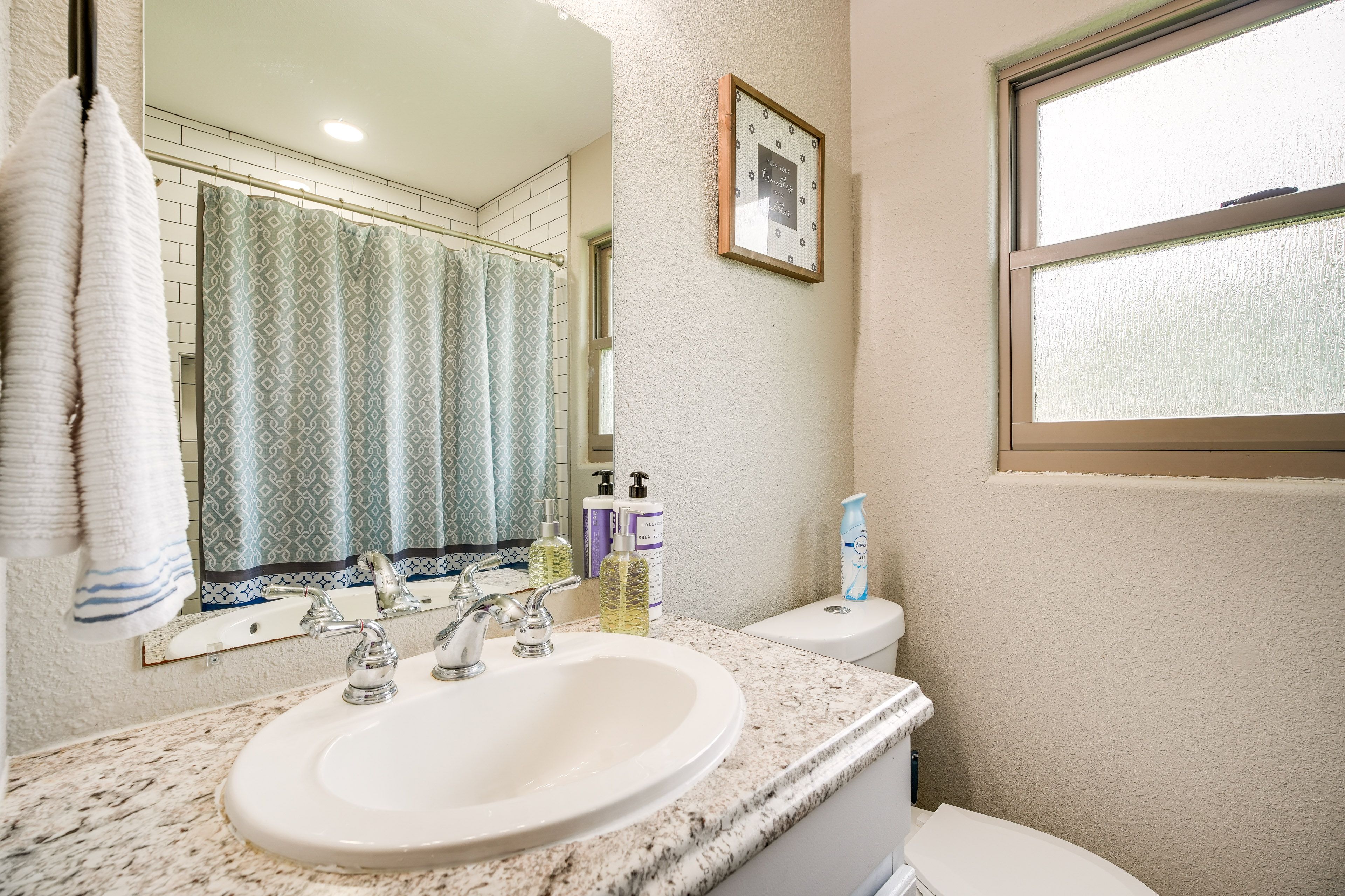 Full Bathroom | Hair Dryer