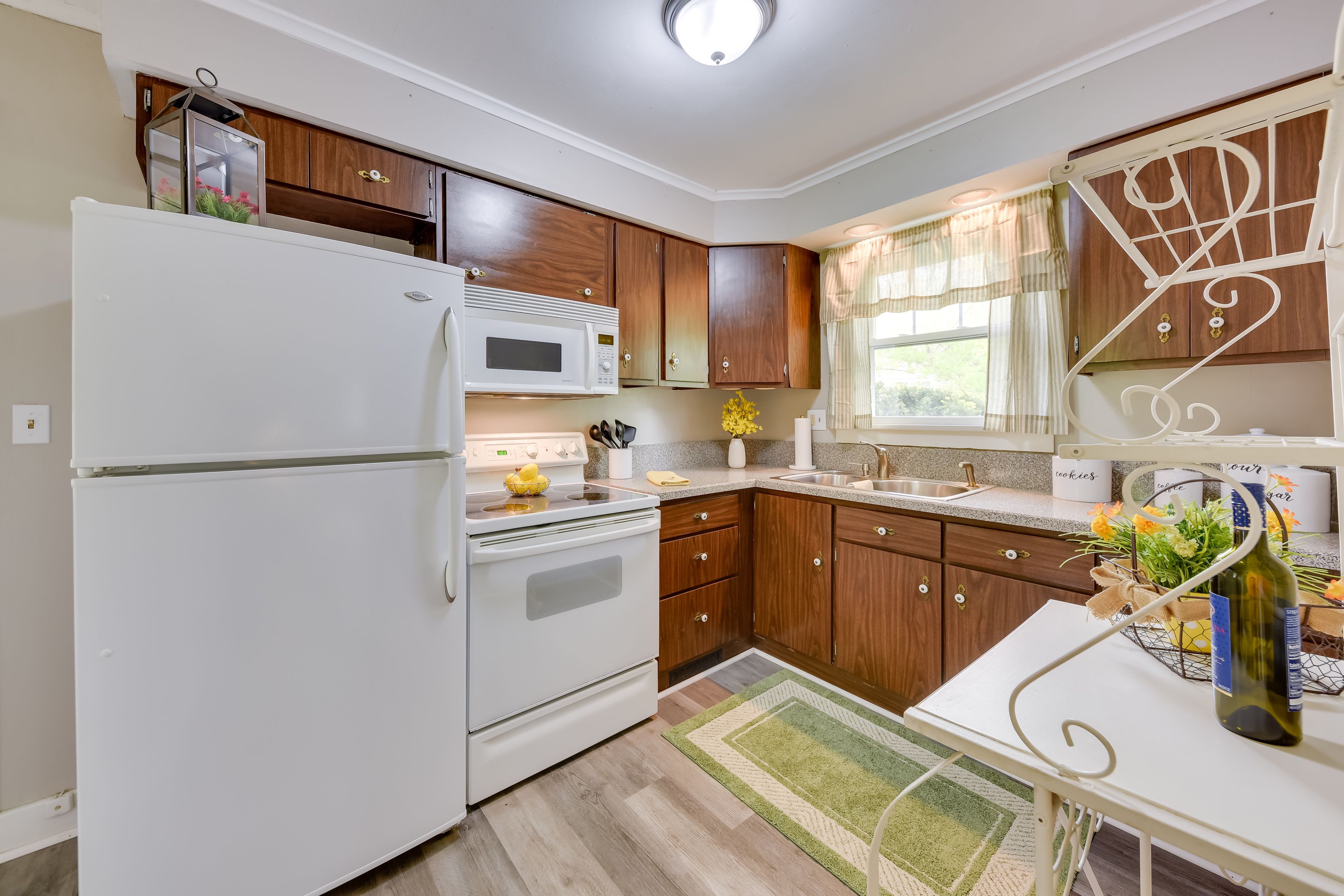 Guest House | Kitchen
