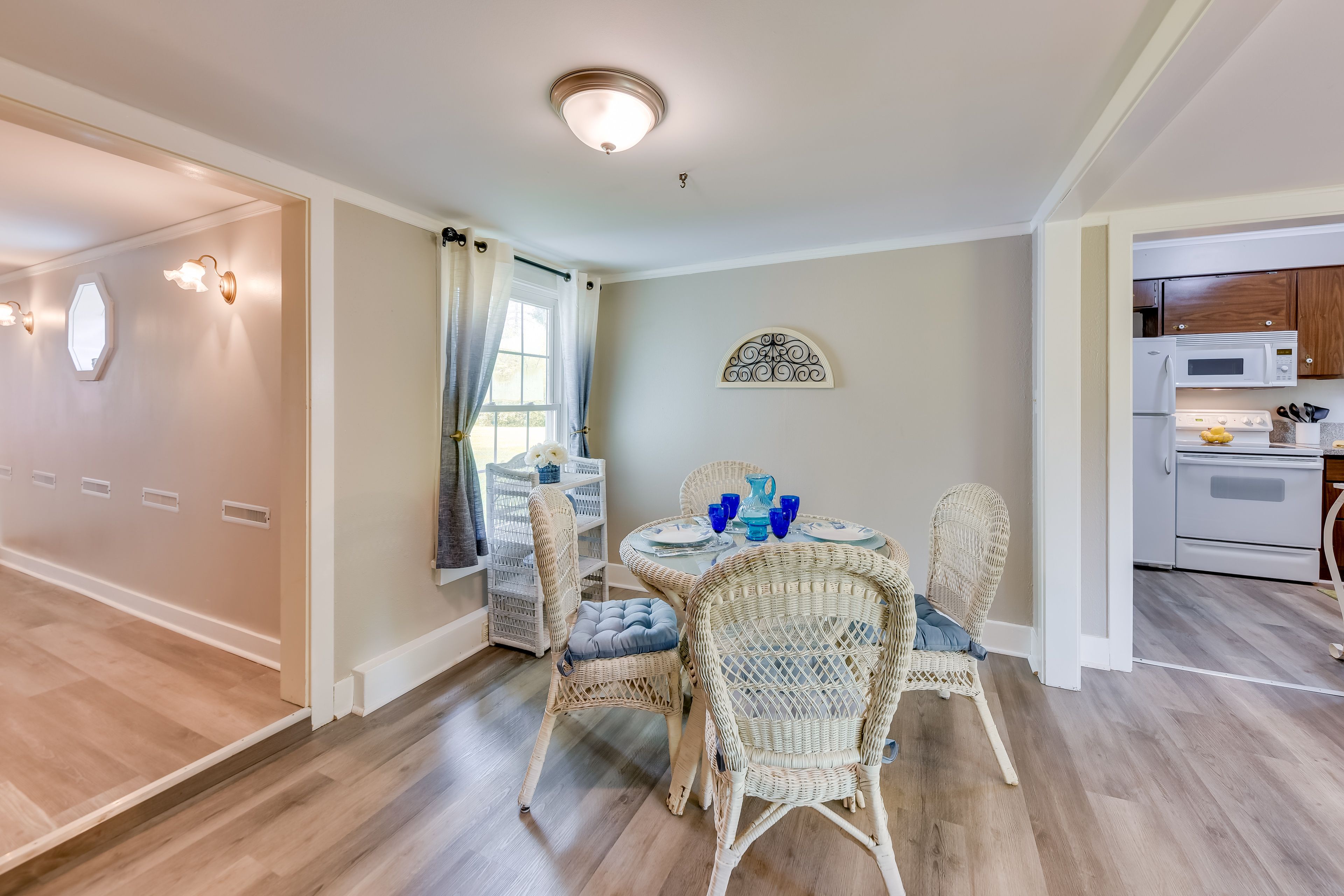 Guest House | Dining Room