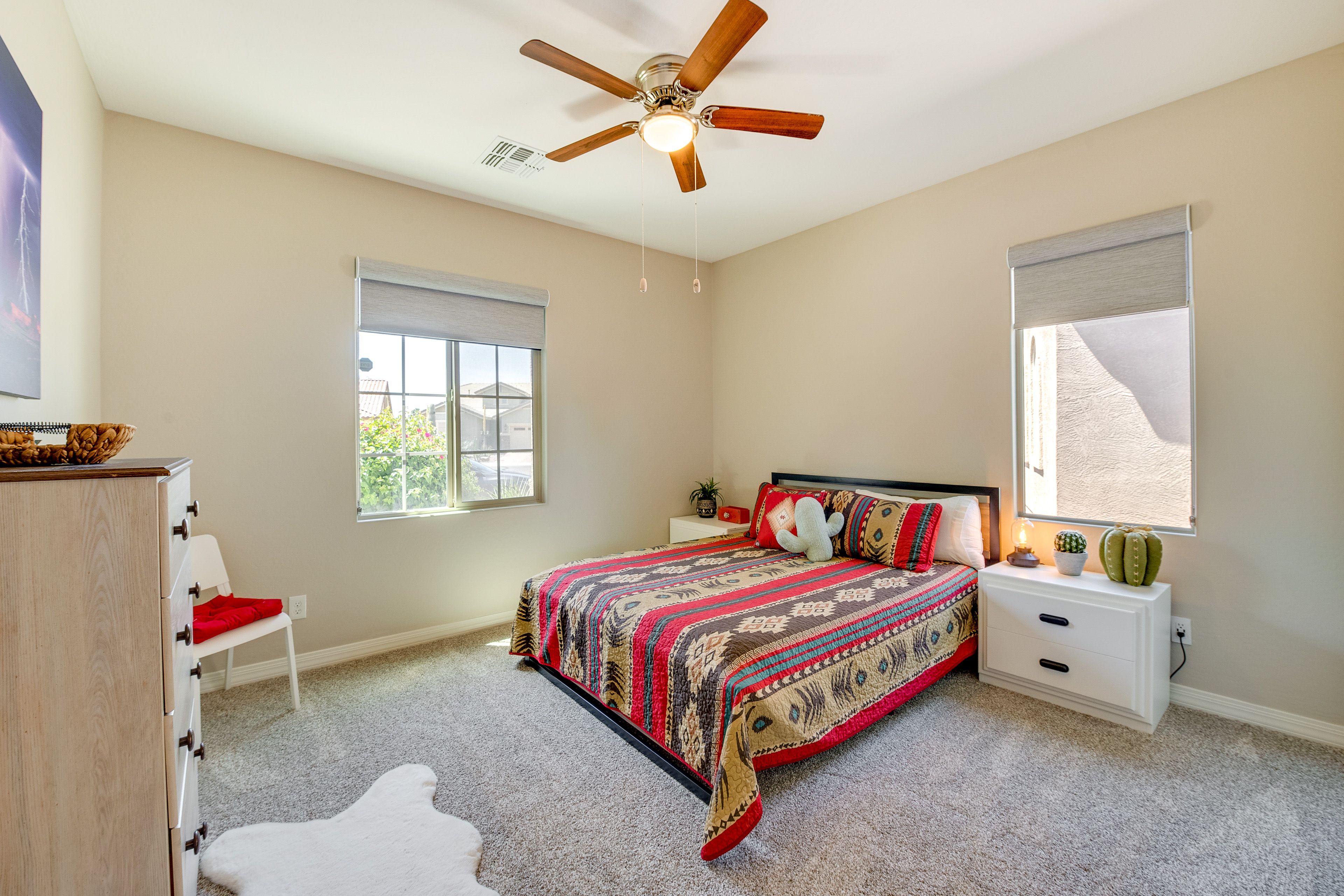 Bedroom 2 | Queen Bed