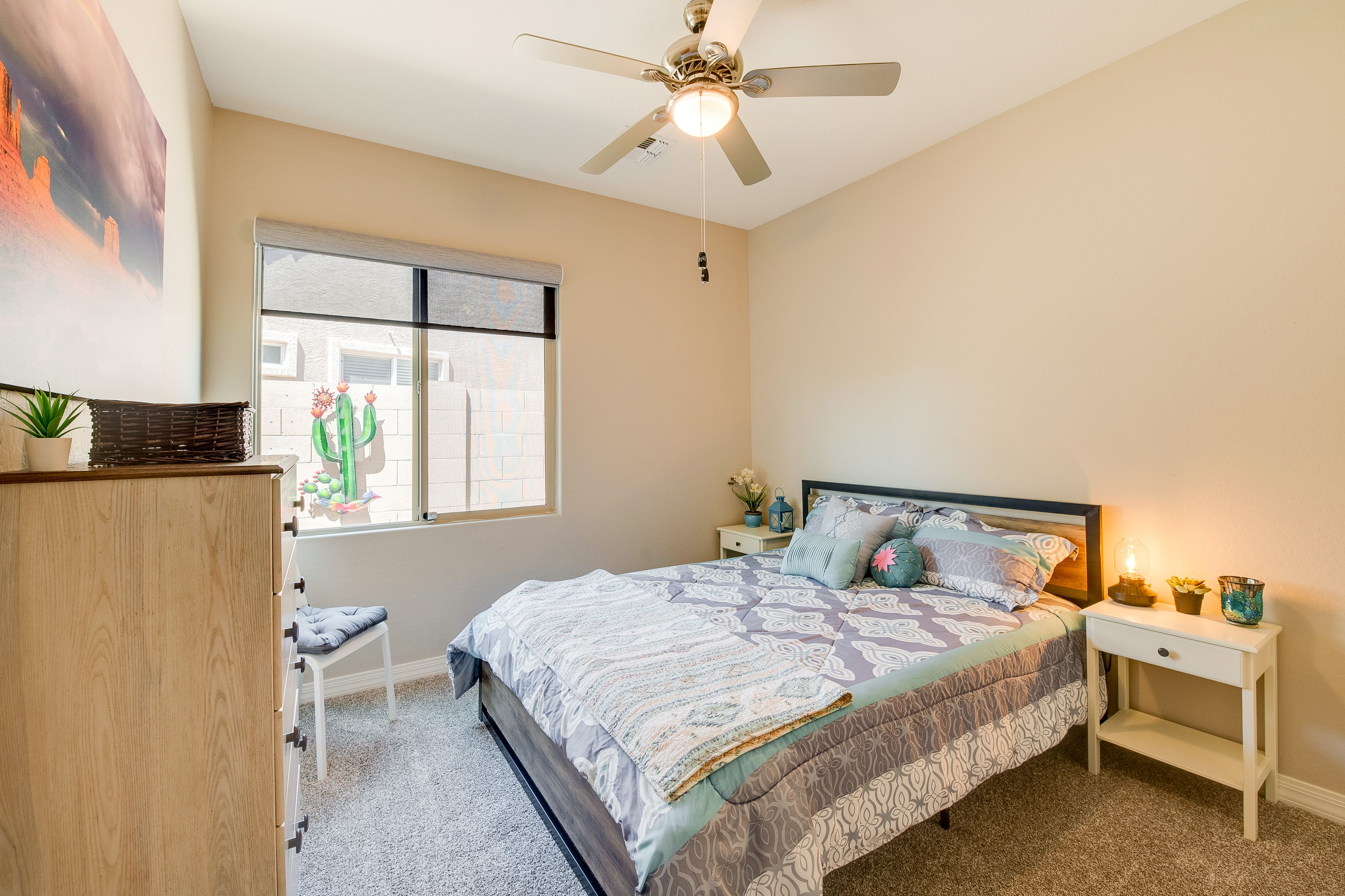 Bedroom 3 | Queen Bed